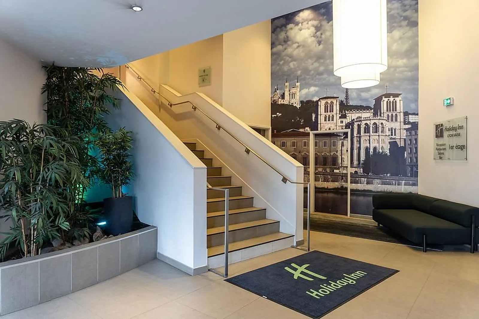 Lieux événementiels, HOLIDAY INN LYON VAISE