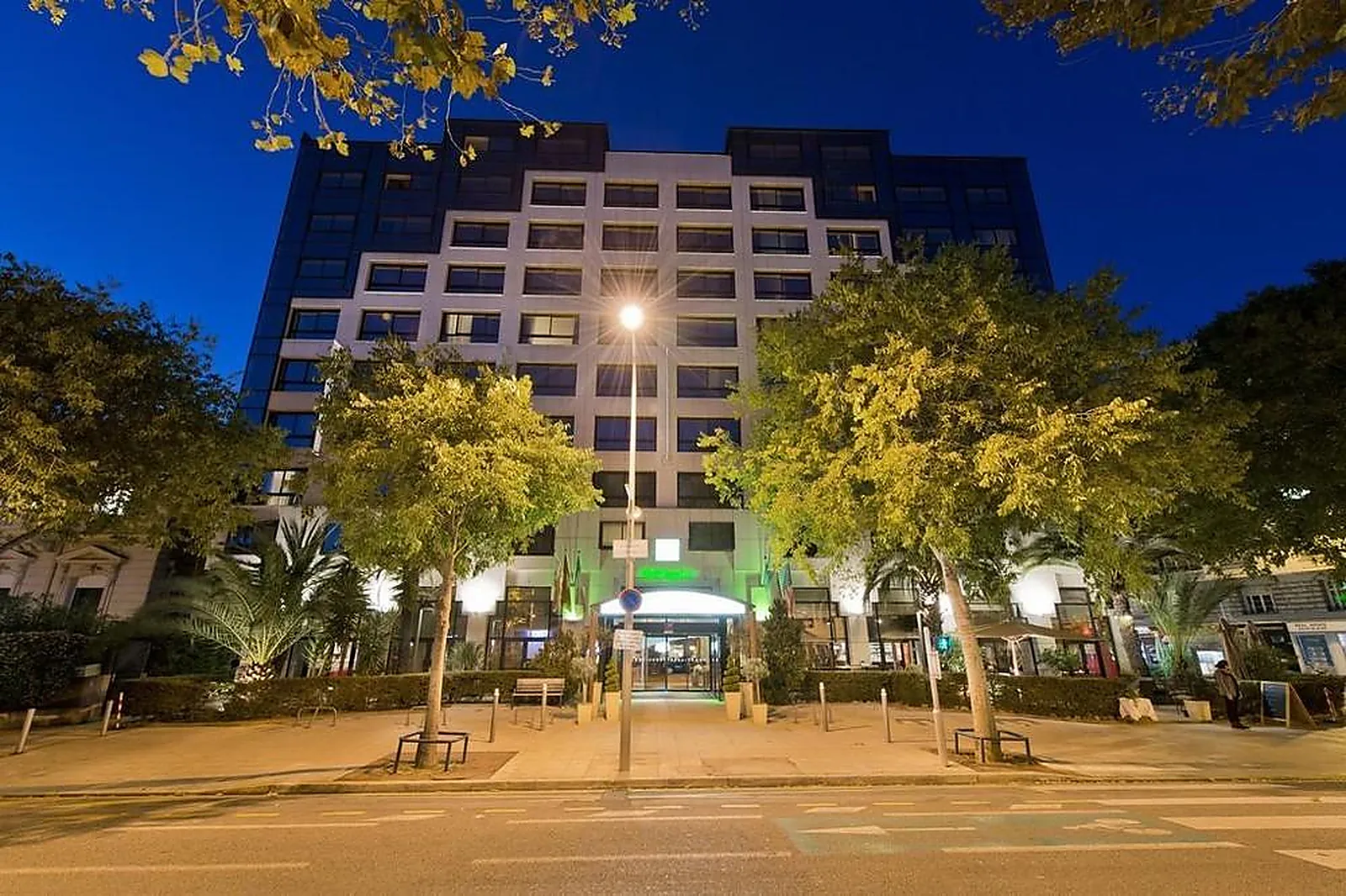 Lieux événementiels, HOLIDAY INN NICE CENTRE