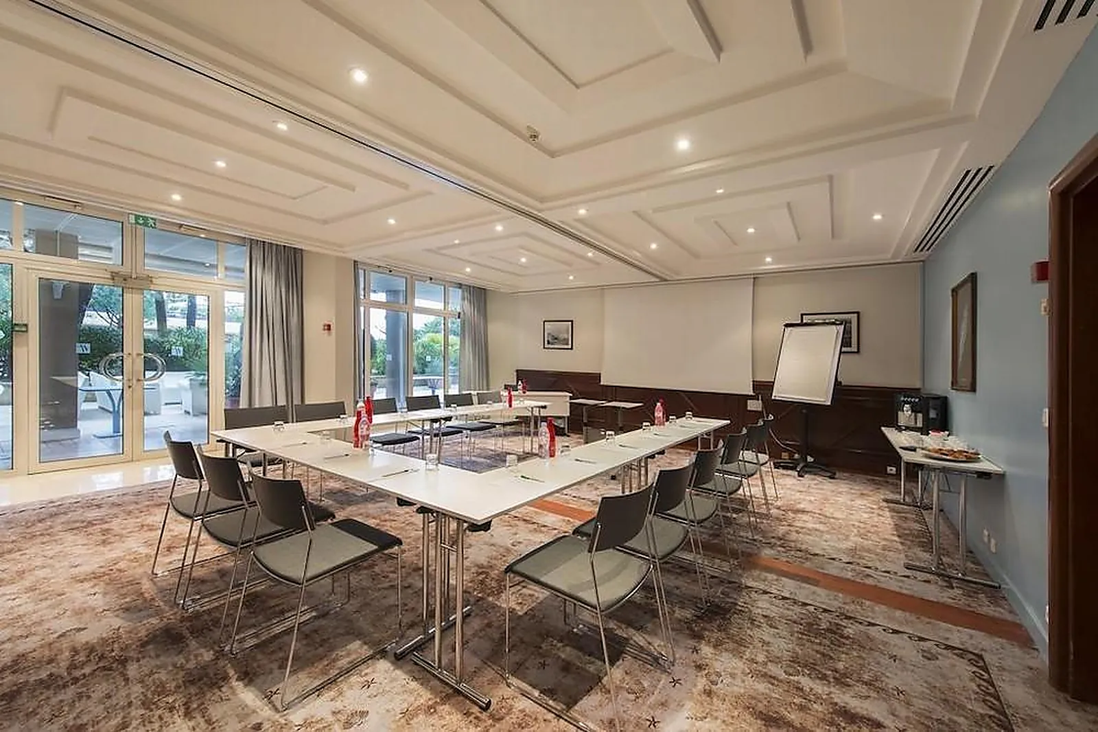 Lieux événementiels, HOLIDAY INN NICE - PORT ST LAURENT