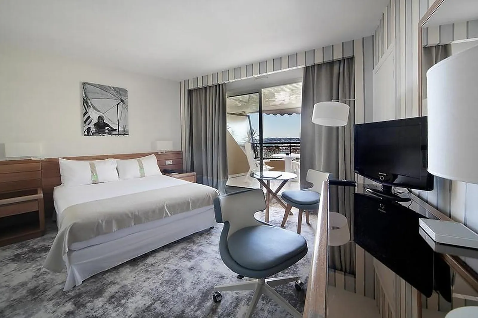 Lieux événementiels, HOLIDAY INN NICE - PORT ST LAURENT