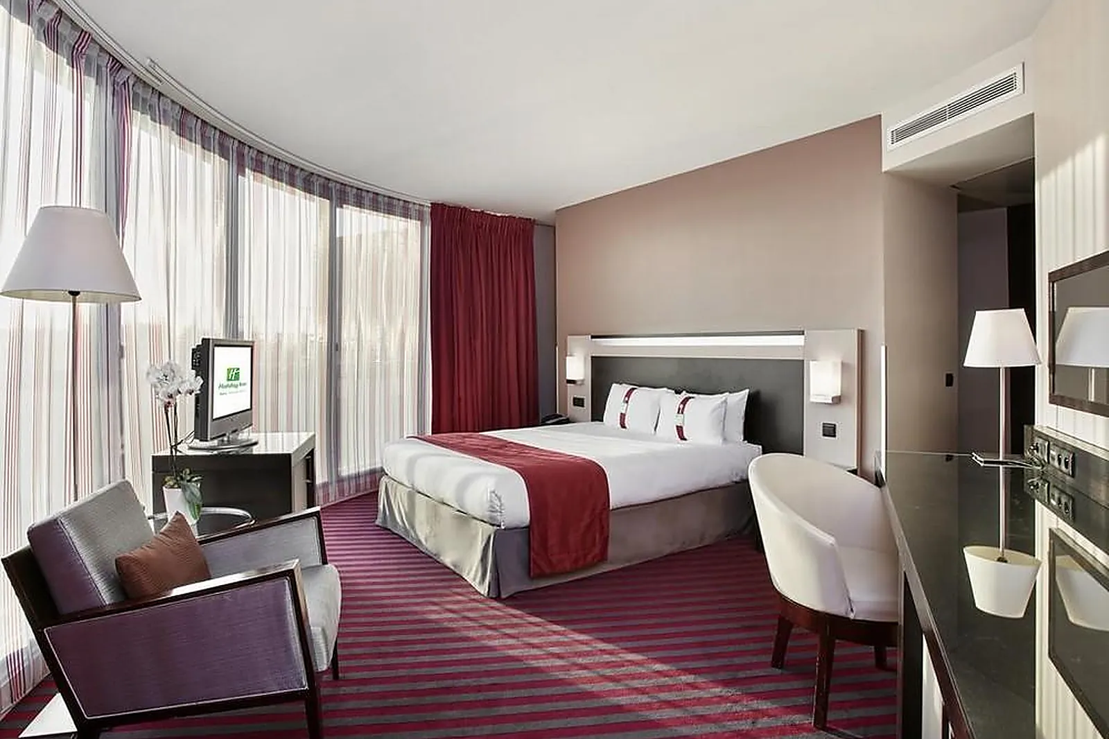 Lieux événementiels, HOLIDAY INN PARIS PORTE DE CLICHY