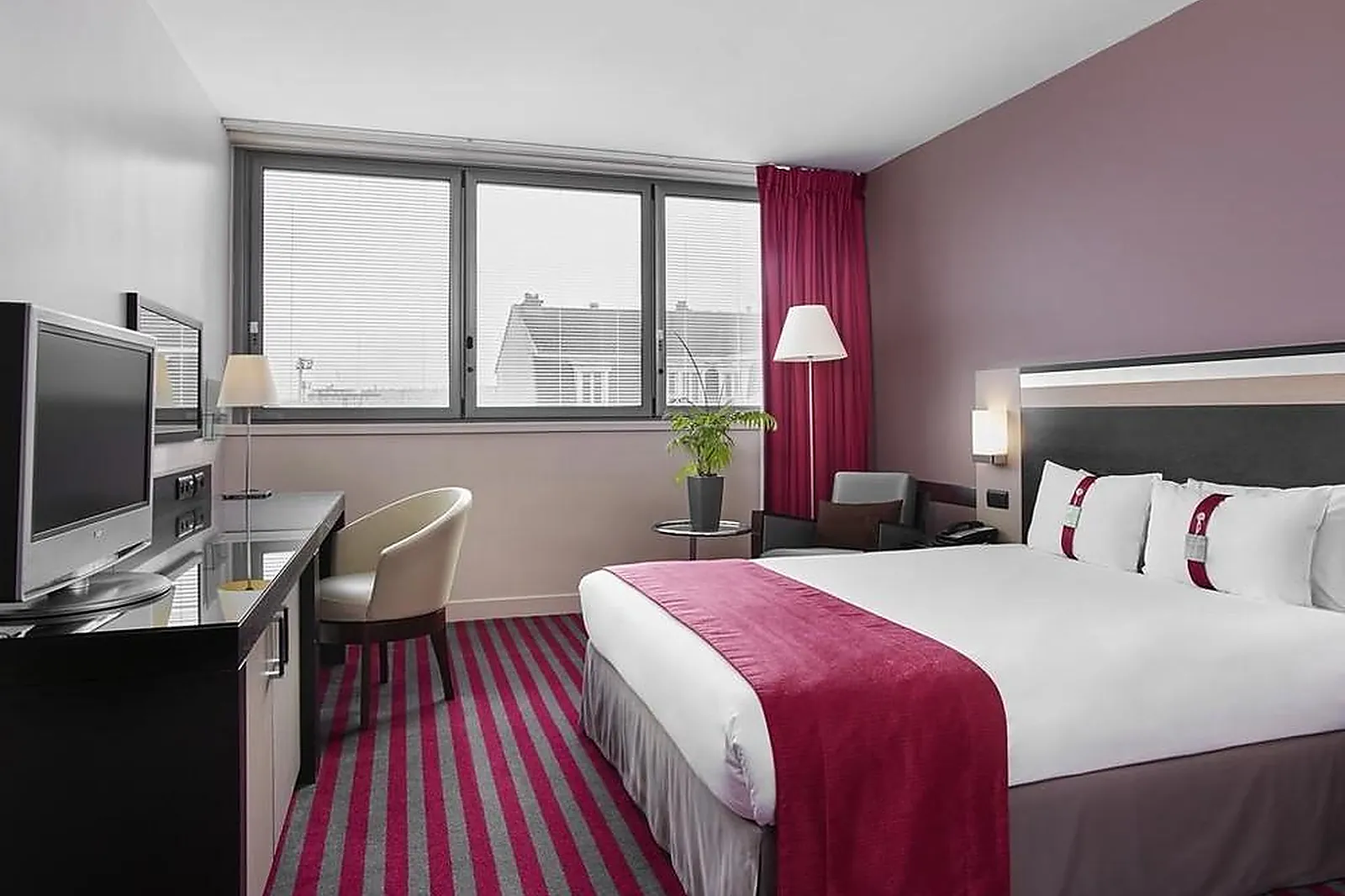 Lieux événementiels, HOLIDAY INN PARIS PORTE DE CLICHY