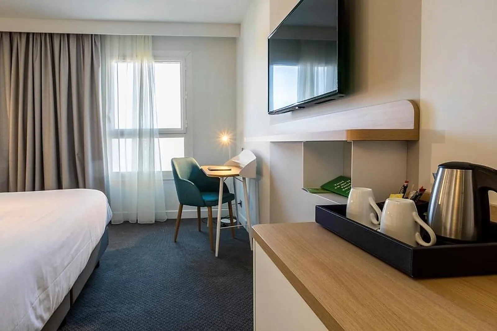 Lieux événementiels, HOLIDAY INN PERPIGNAN