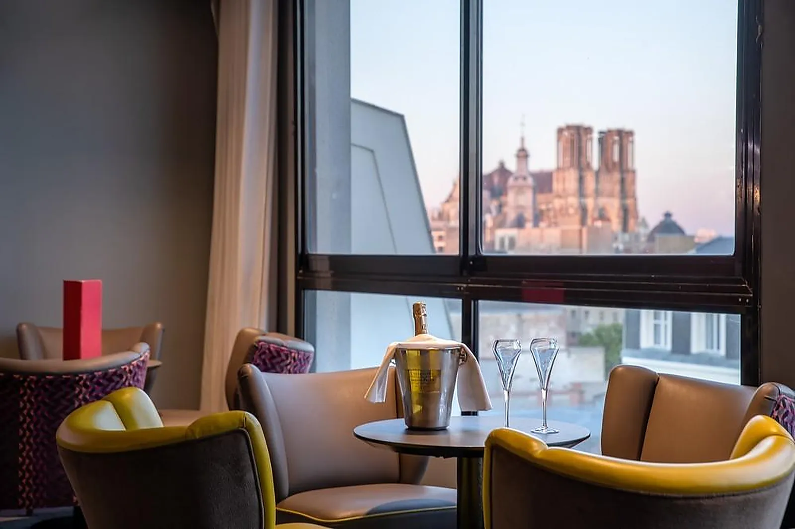 Lieux événementiels, HOLIDAY INN REIMS CENTRE