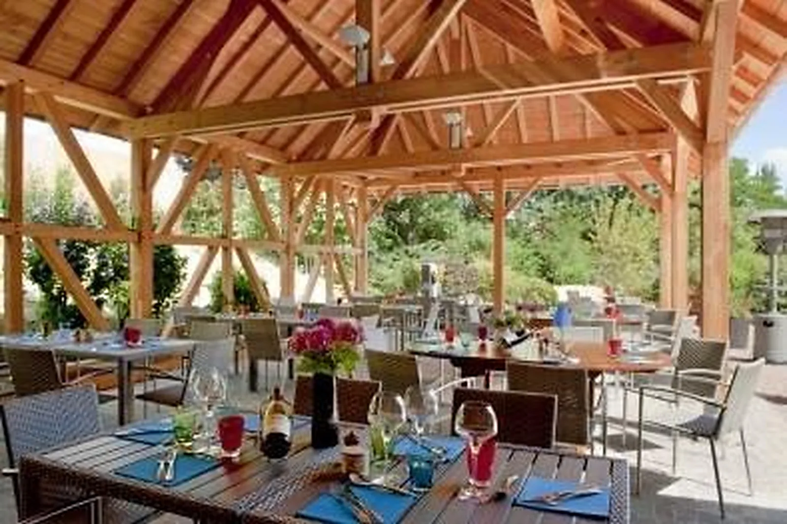 Lieux événementiels, HOSTELLERIE BOURGUIGNONNE