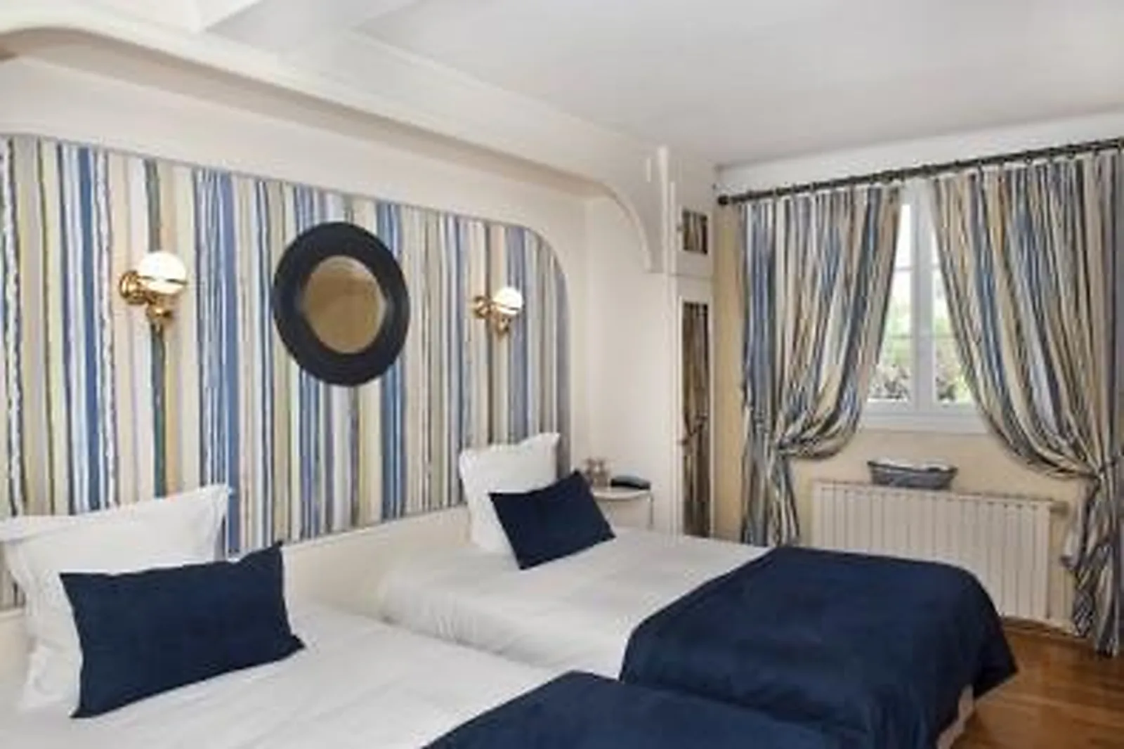 Lieux événementiels, HOSTELLERIE BOURGUIGNONNE