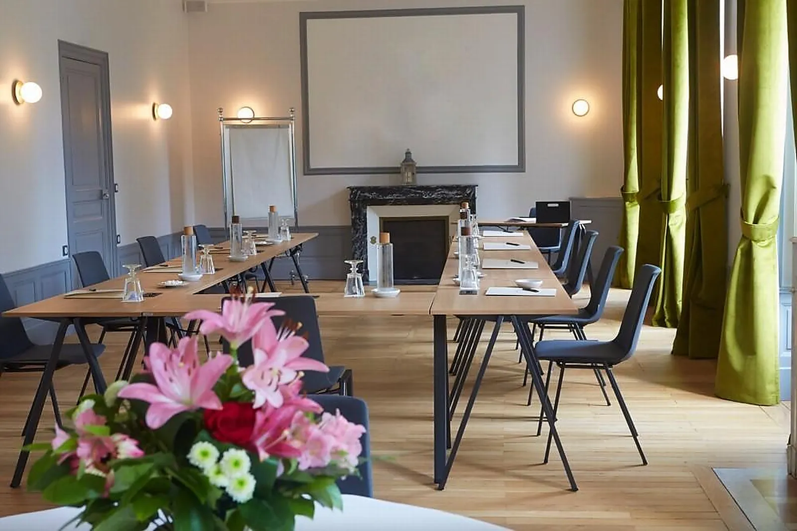 Lieux événementiels, HOSTELLERIE CÈDRE AND SPA BEAUNE