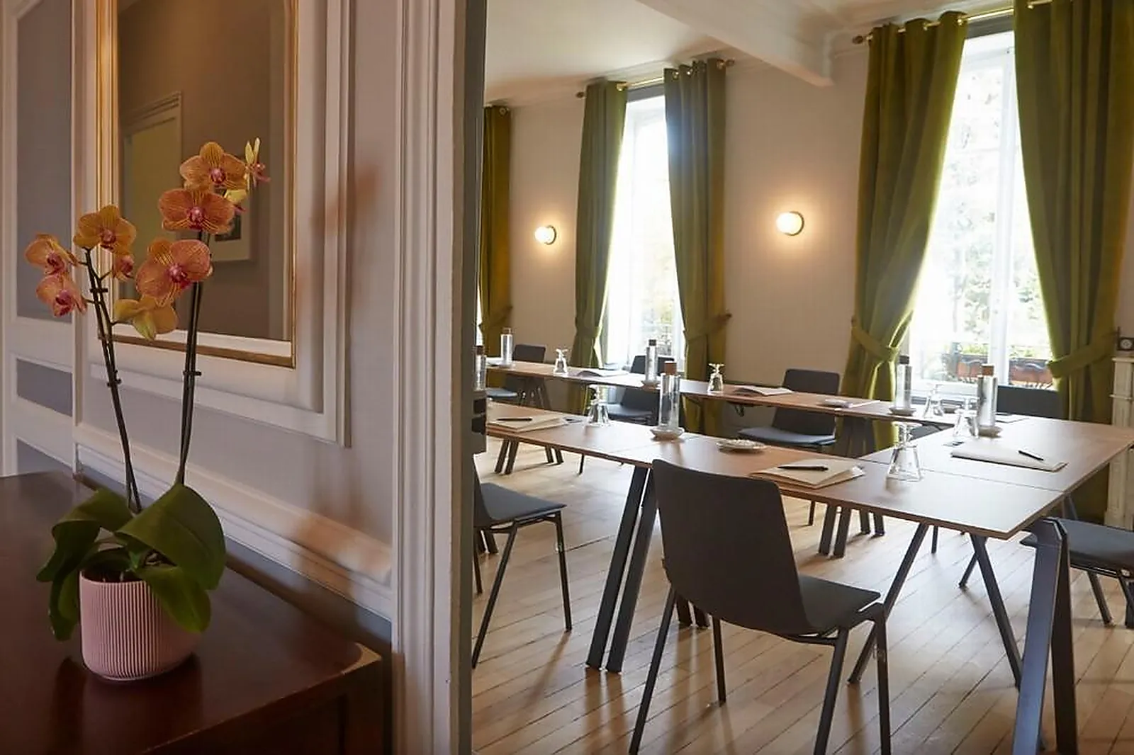 Lieux événementiels, HOSTELLERIE CÈDRE AND SPA BEAUNE