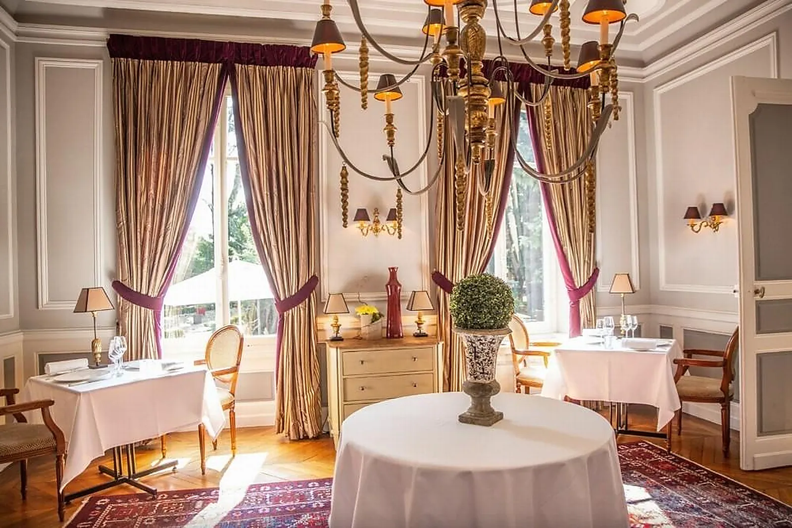 Lieux événementiels, HOSTELLERIE CÈDRE AND SPA BEAUNE