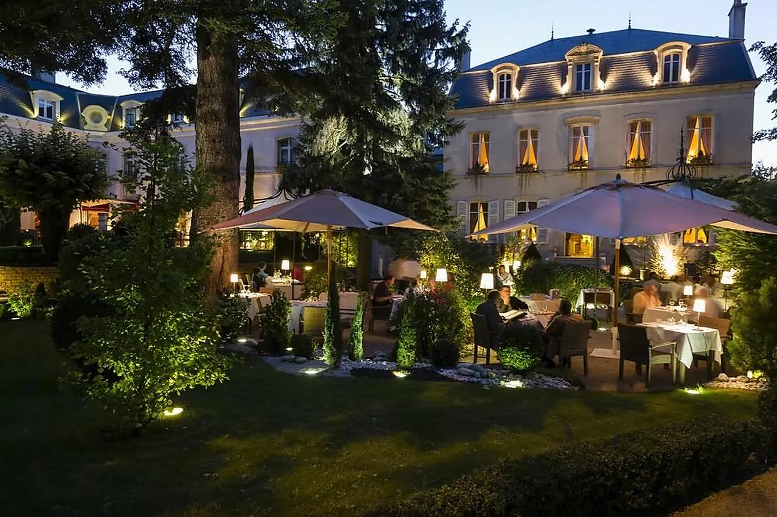 Lieux événementiels, HOSTELLERIE CÈDRE AND SPA BEAUNE