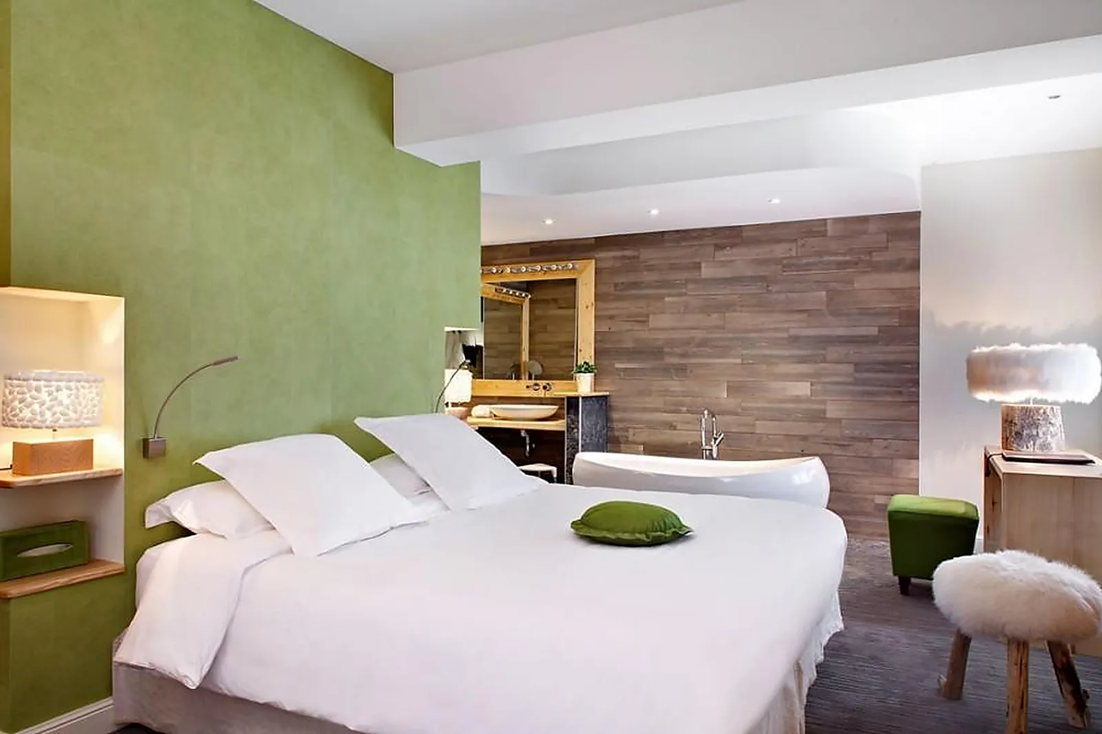 Lieux événementiels, HOSTELLERIE LA CHENEAUDIERE ET SPA