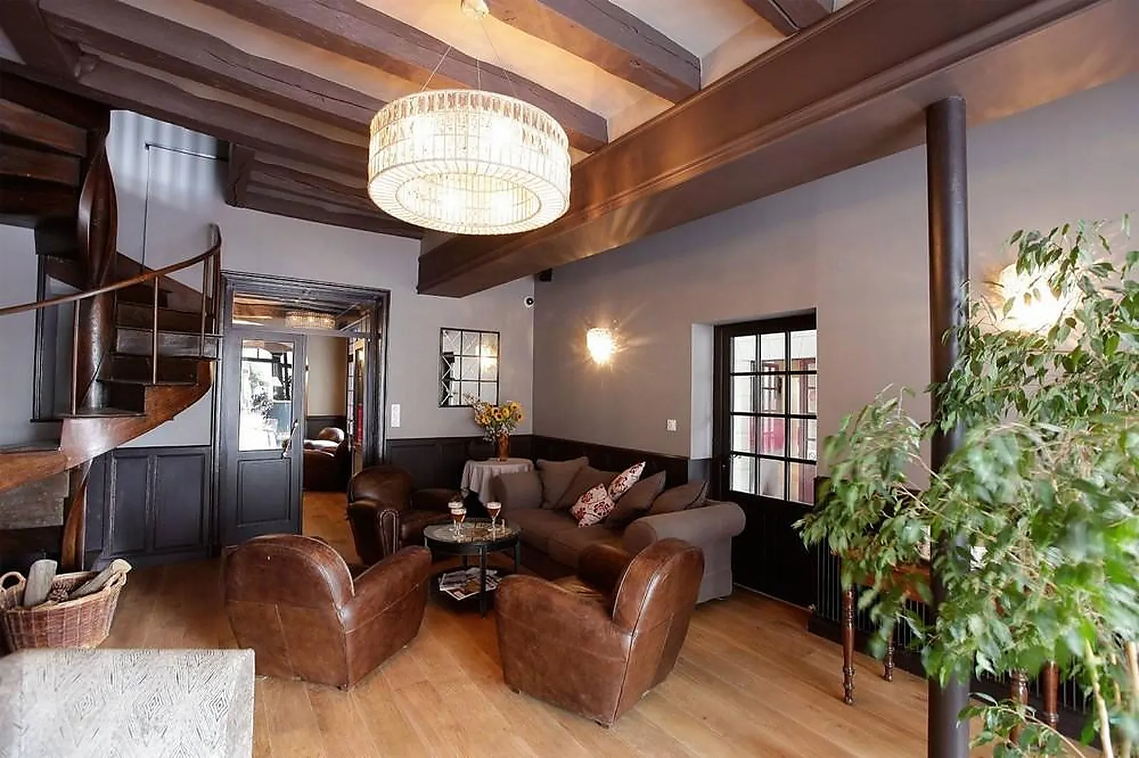 Lieux événementiels, HOSTELLERIE LA CROIX BLANCHE