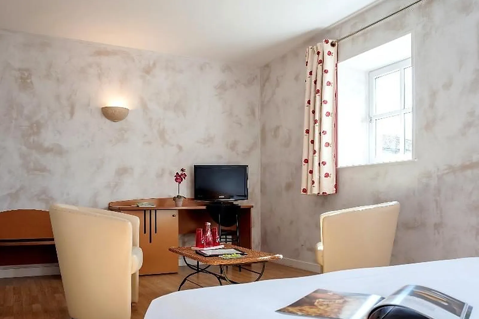 Lieux événementiels, HOSTELLERIE LA FERME DU POULET