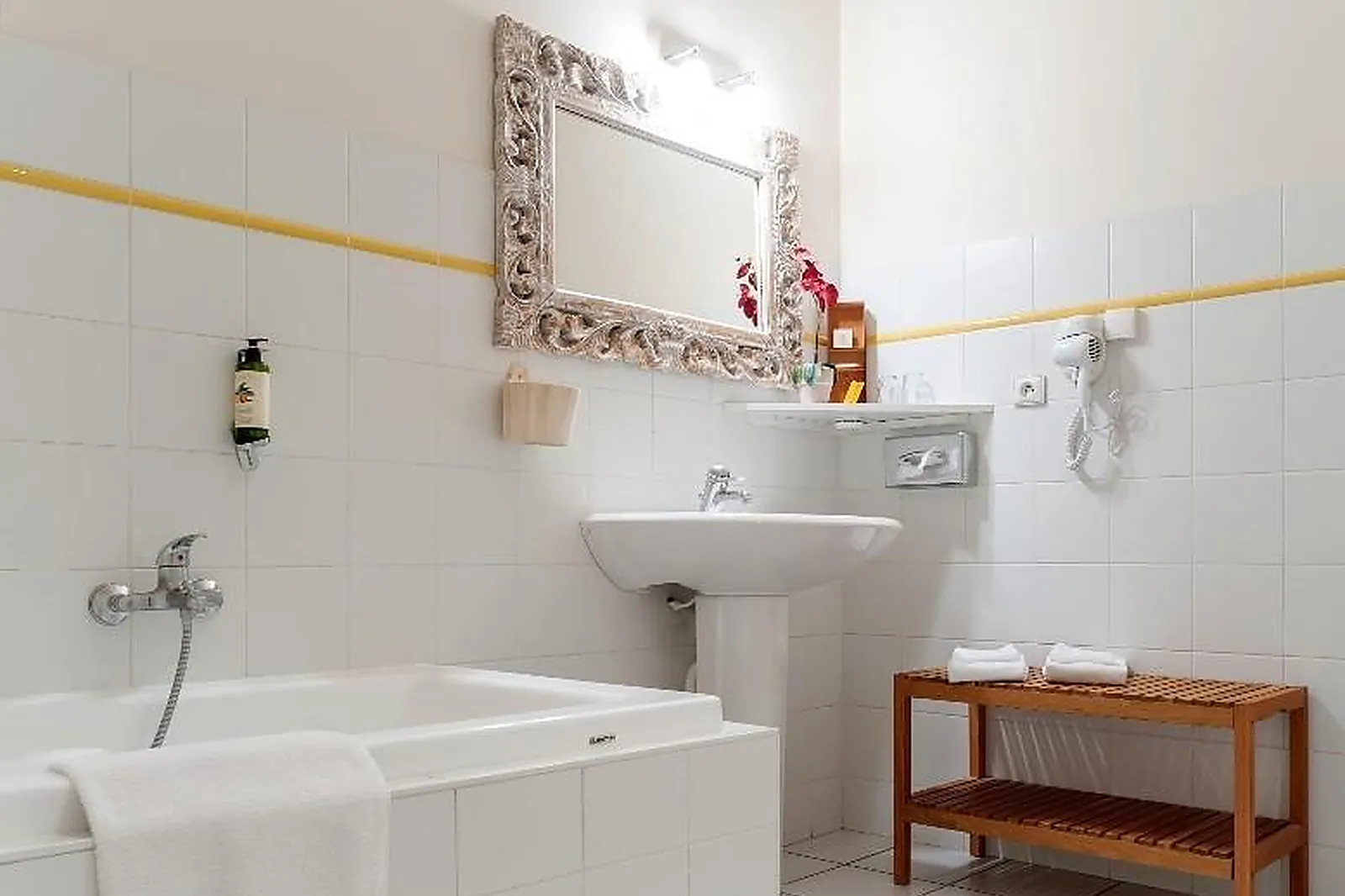 Lieux événementiels, HOSTELLERIE LA FERME DU POULET