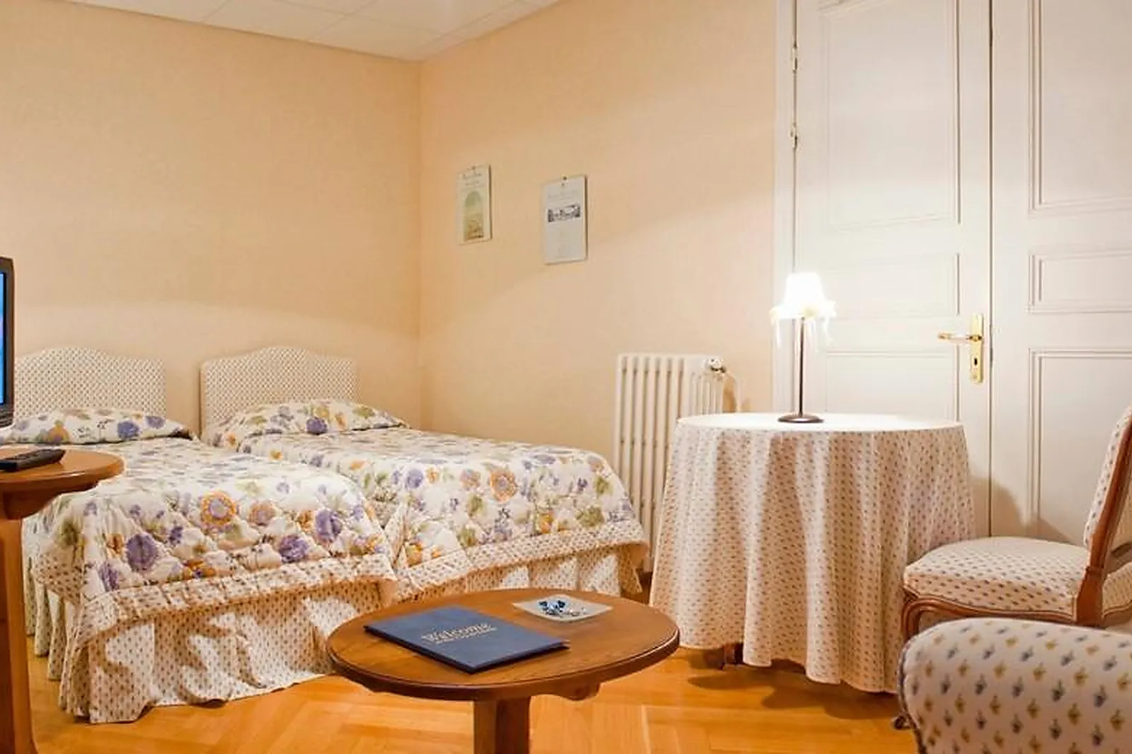 Lieux événementiels, HOSTELLERIE LE PETIT BONNEVAL