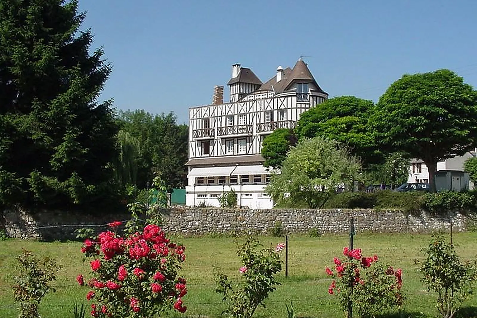 Lieux événementiels, HOSTELLERIE SAINT-PIERRE
