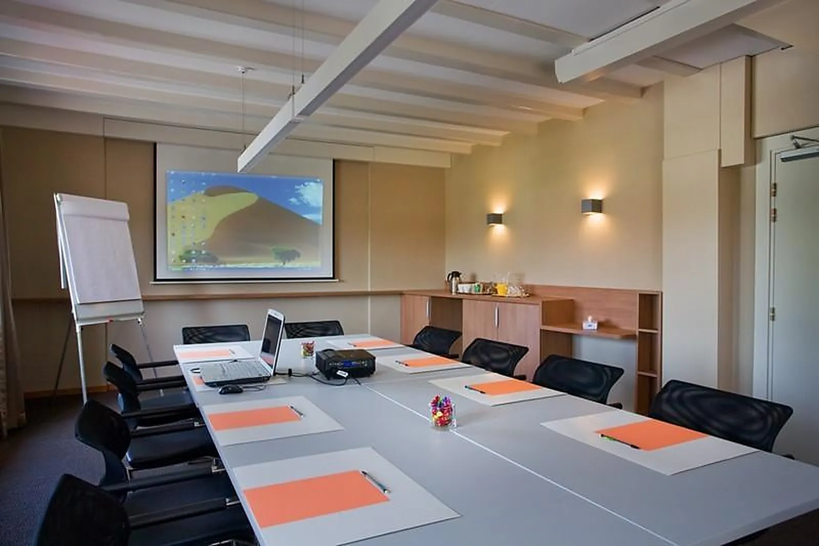 Lieux événementiels, HOSTELLERIE AUX 2 CLEFS