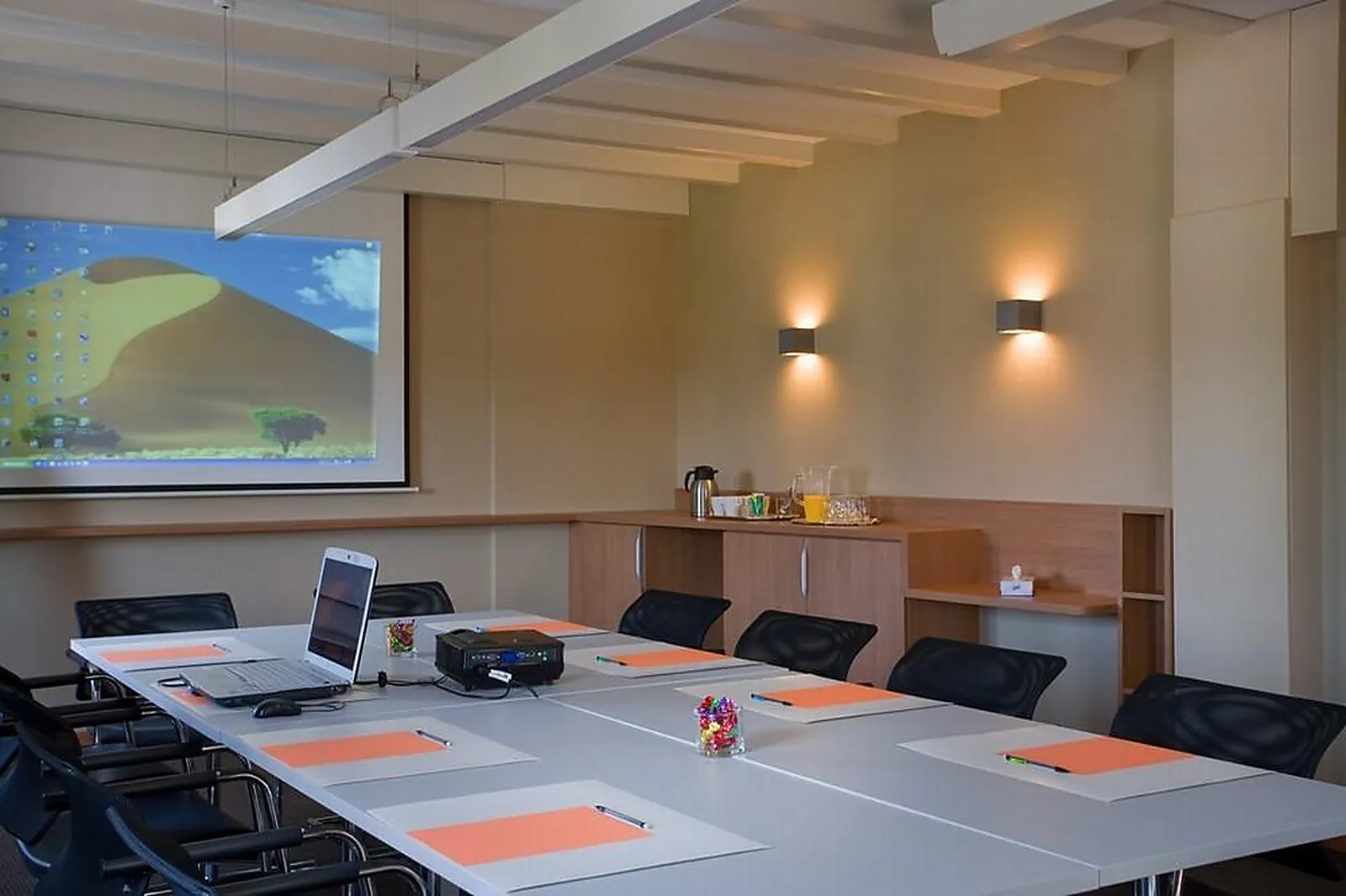 Lieux événementiels, HOSTELLERIE AUX 2 CLEFS