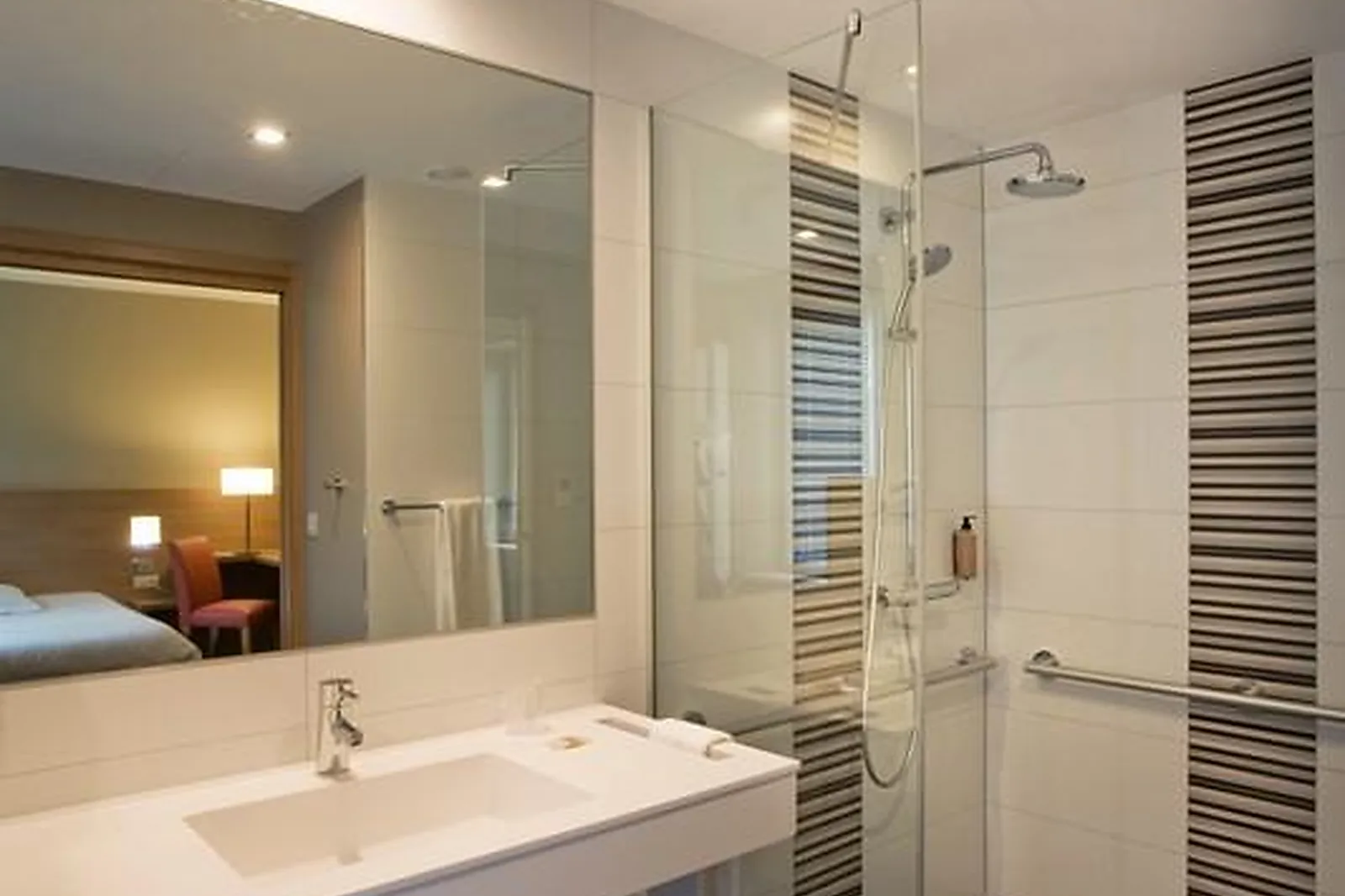 Lieux événementiels, HOSTELLERIE AUX 2 CLEFS