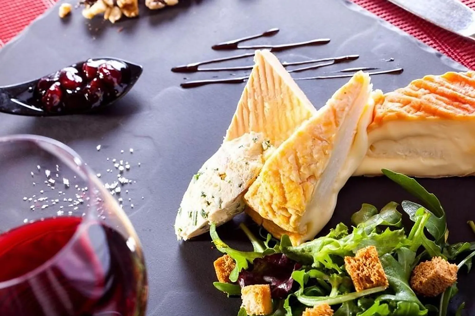 Lieux événementiels, HOSTELLERIE D'AUSSOIS