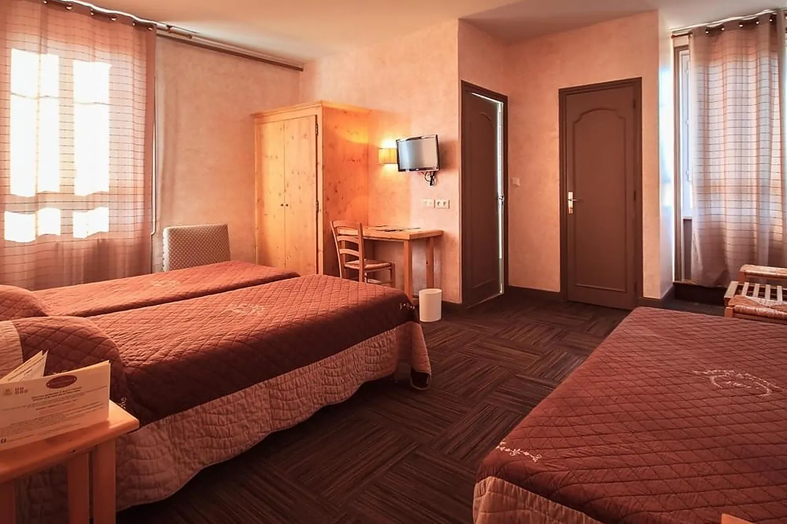 Lieux événementiels, HOSTELLERIE D'HÉLOÏSE