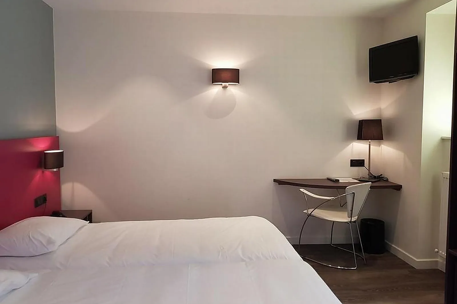 Lieux événementiels, HOSTELLERIE DE BRETONNIÈRE