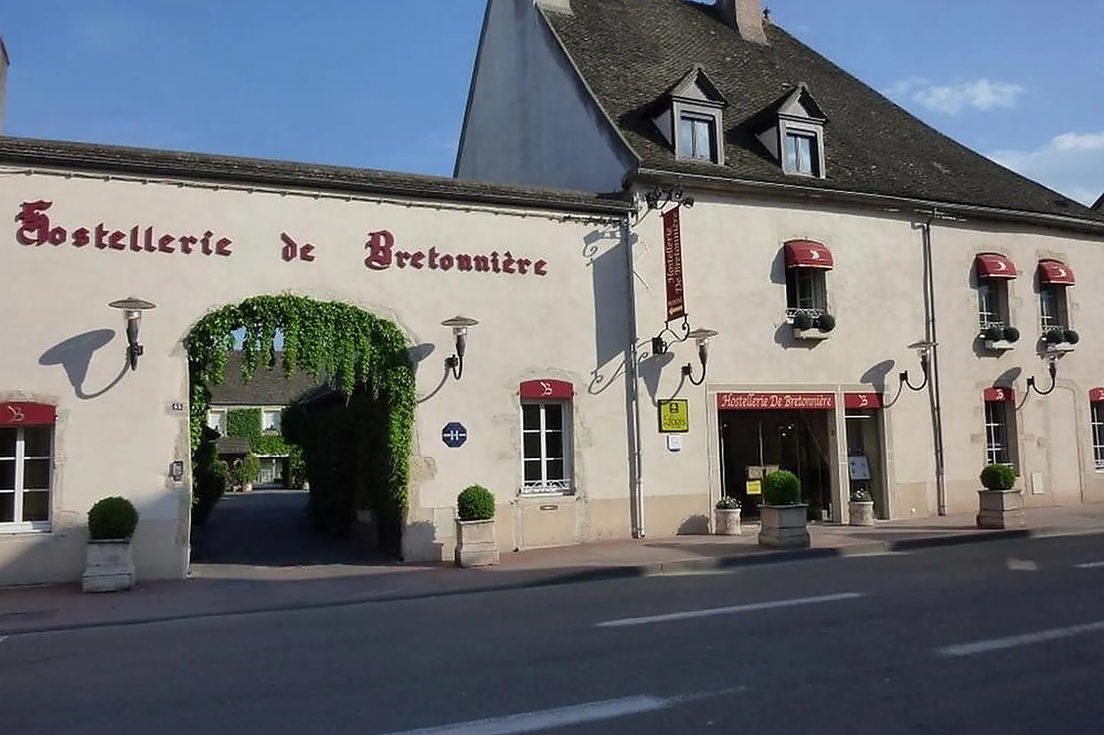 Lieux événementiels, HOSTELLERIE DE BRETONNIÈRE