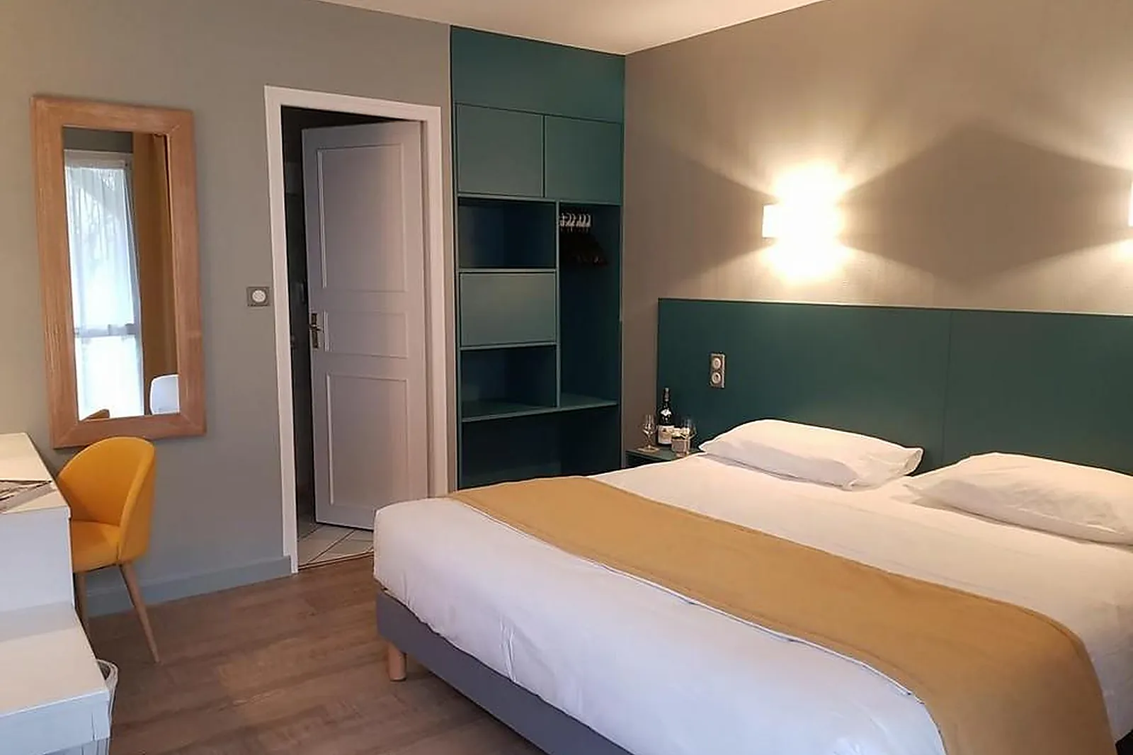 Lieux événementiels, HOSTELLERIE DE BRETONNIÈRE