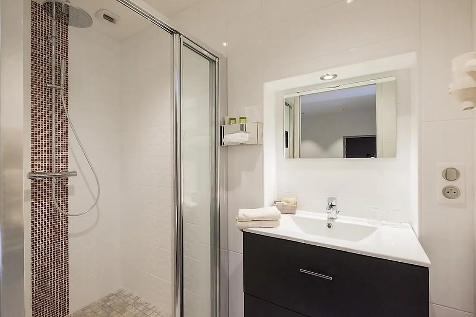 Lieux événementiels, HOSTELLERIE DE BRETONNIÈRE