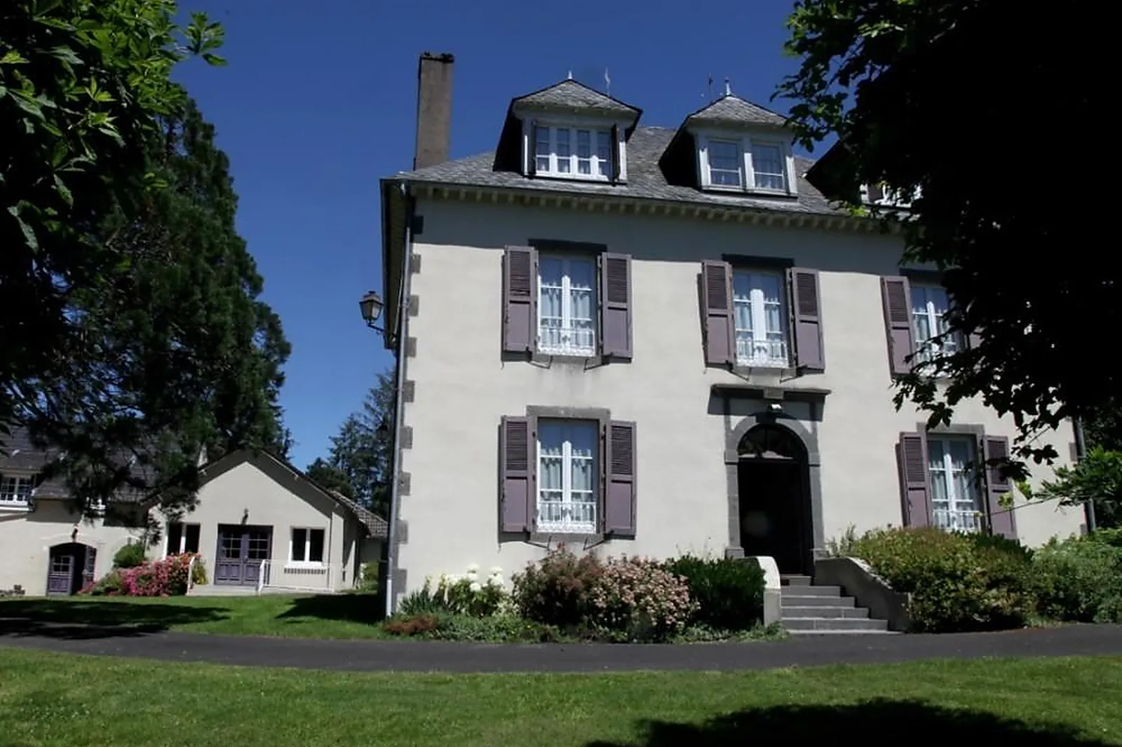 Lieux événementiels, HOSTELLERIE DE LA BRUYÈRE
