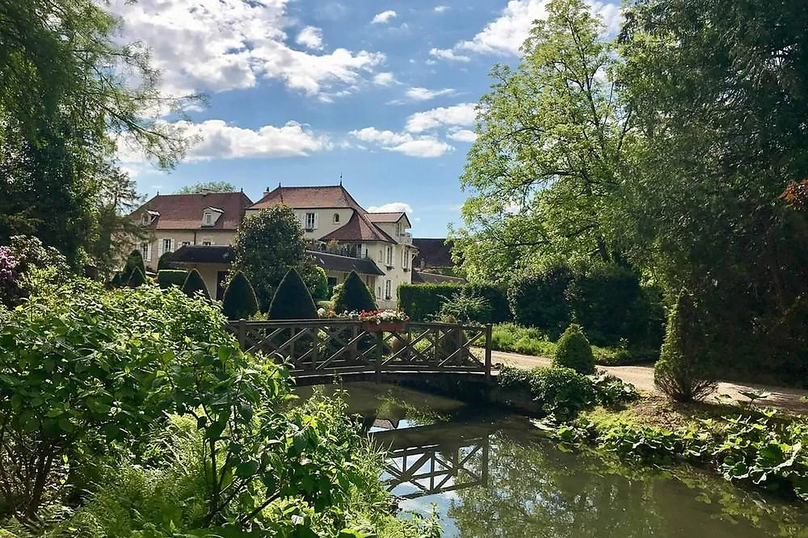 Lieux événementiels, HOSTELLERIE DE LEVERNOIS