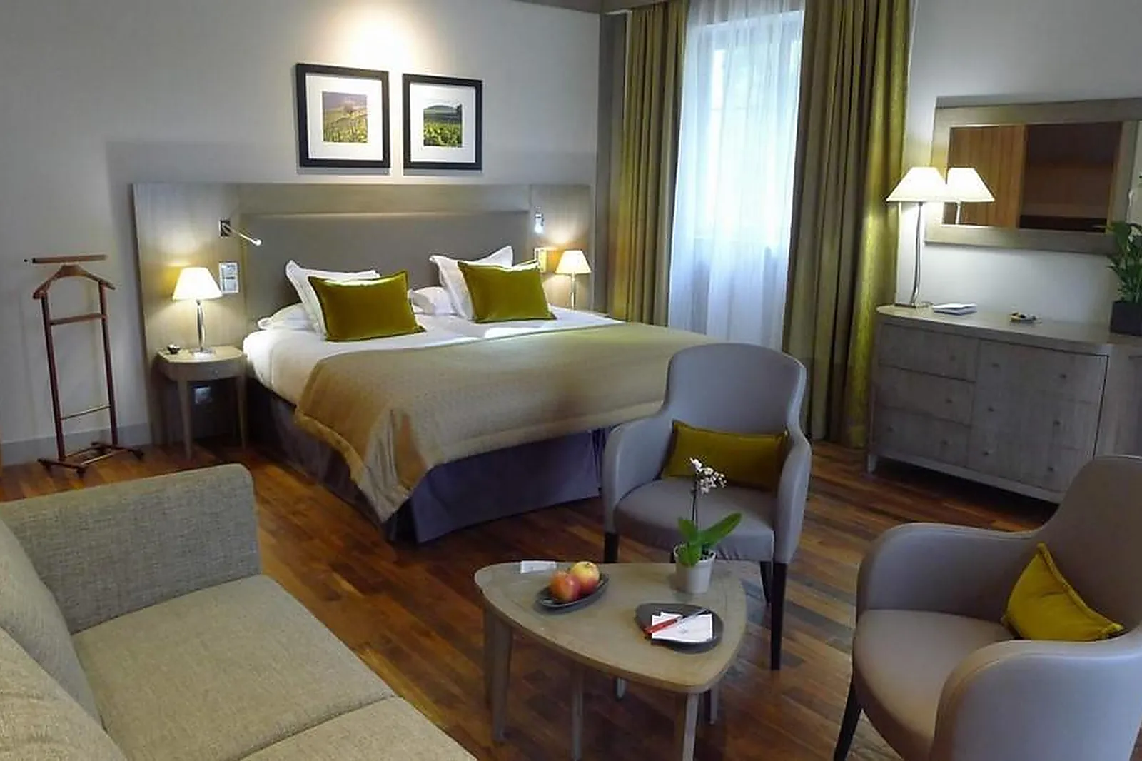 Lieux événementiels, HOSTELLERIE DE LEVERNOIS