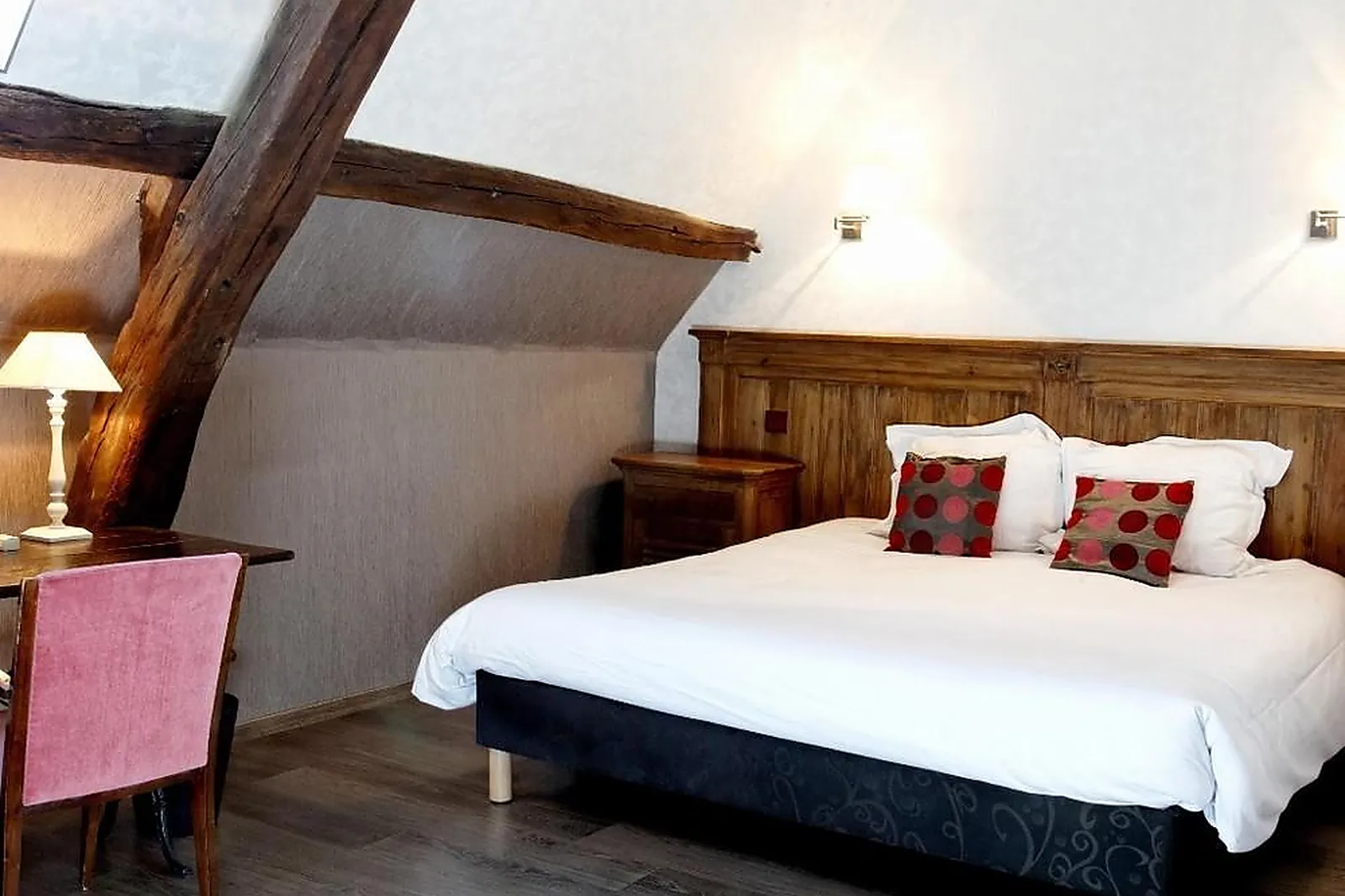 Lieux événementiels, HOSTELLERIE DE LA PORTE BELLON