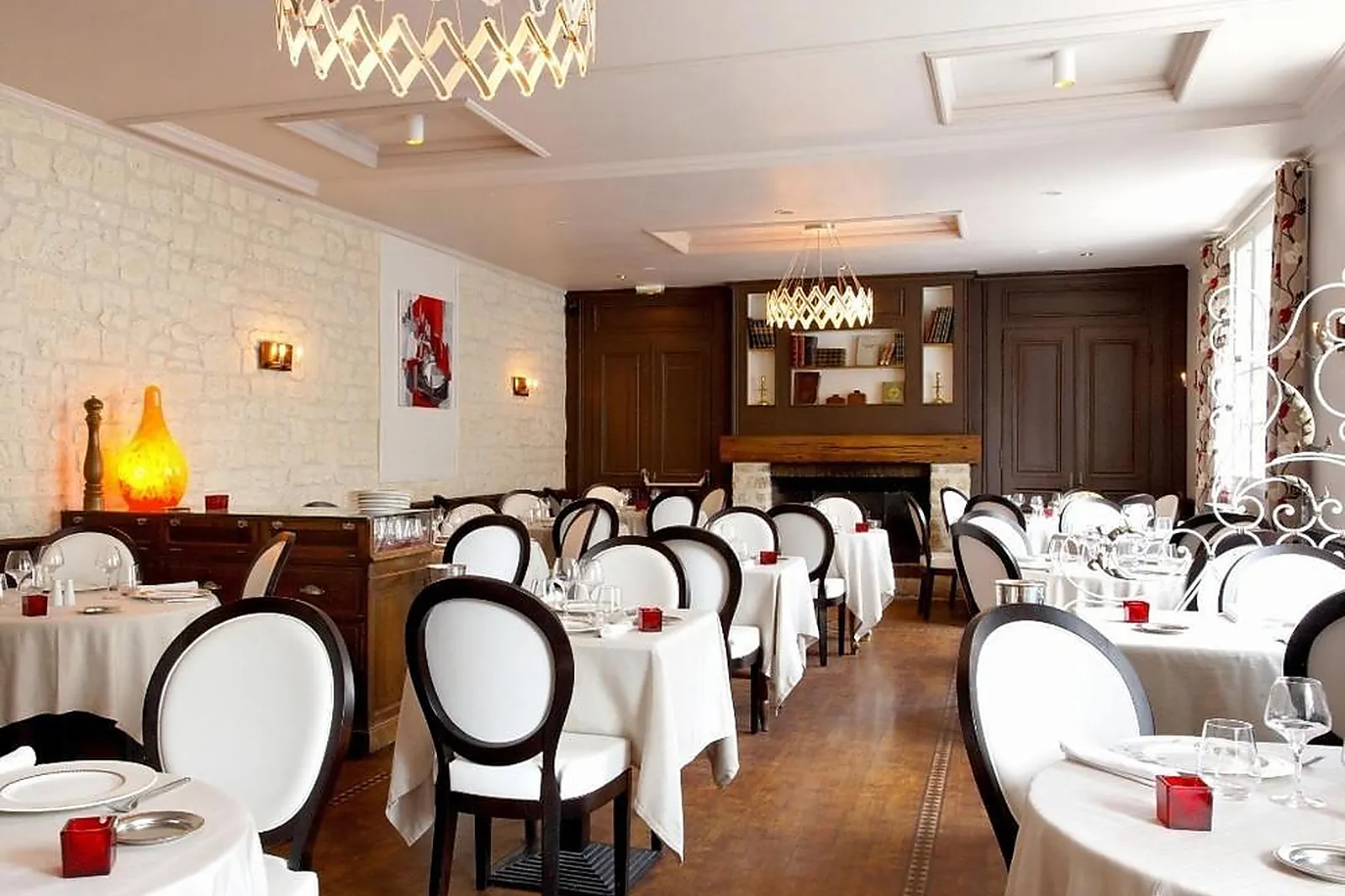 Lieux événementiels, HOSTELLERIE DE LA PORTE BELLON