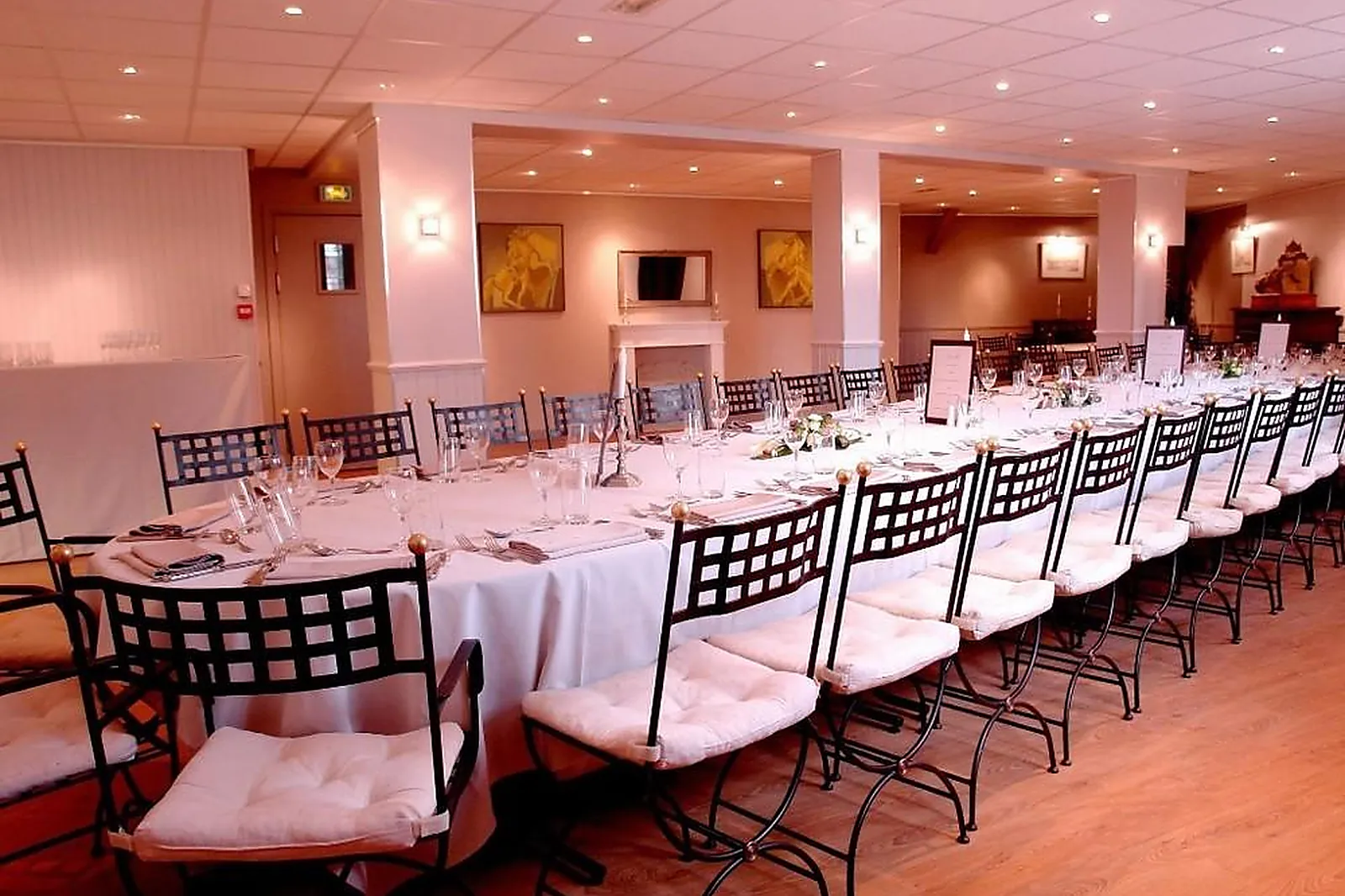 Lieux événementiels, HOSTELLERIE DE LA PORTE BELLON