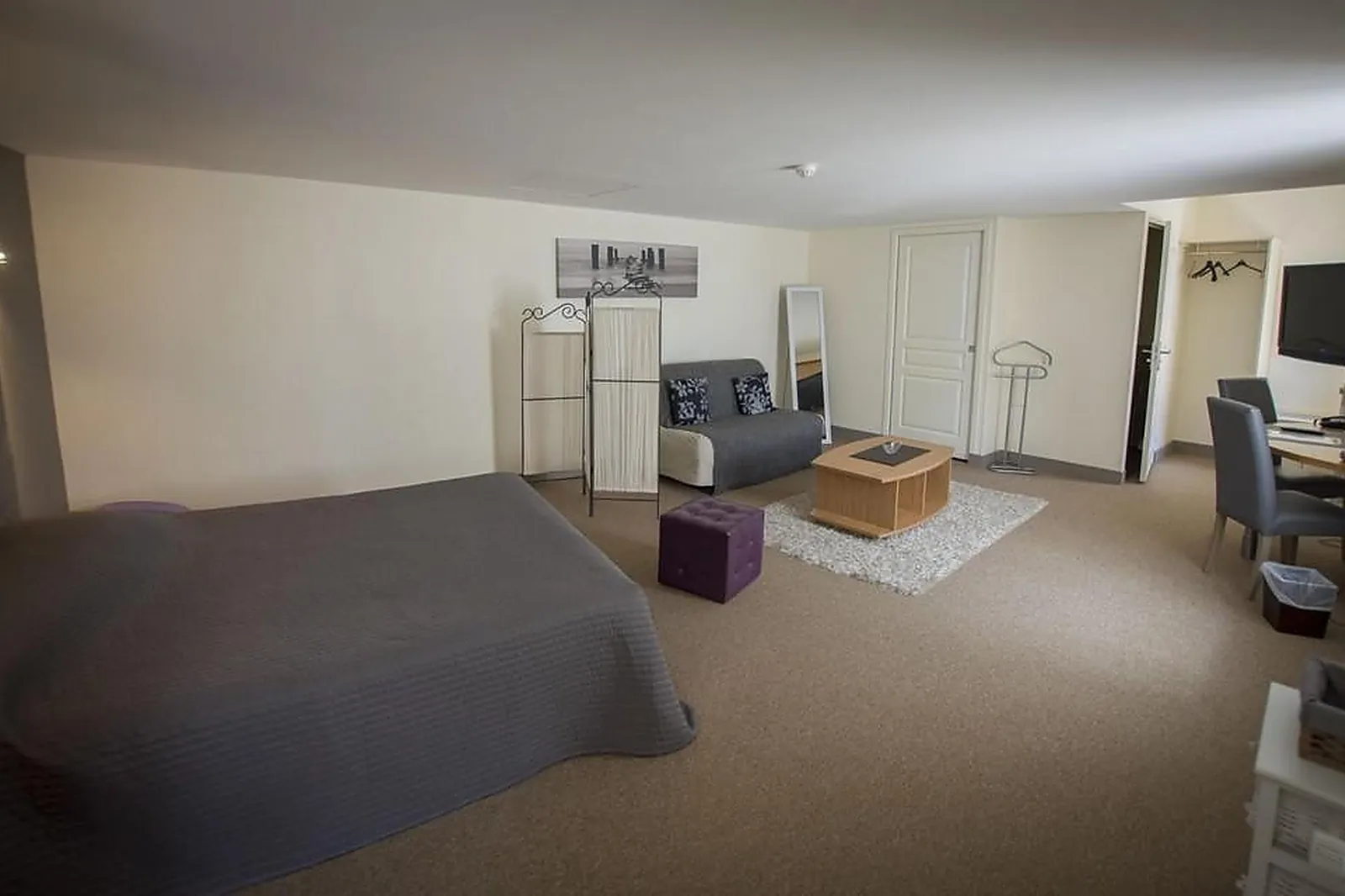 Lieux événementiels, HOSTELLERIE DE LA POSTE