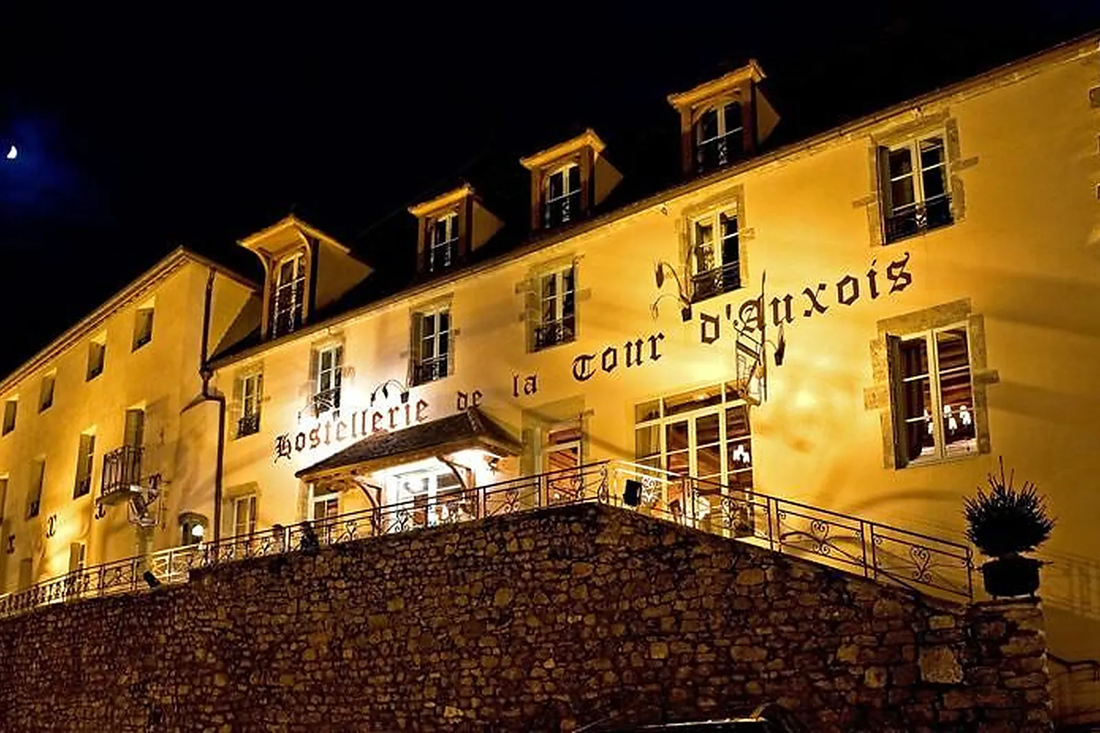 Lieux événementiels, HOSTELLERIE DE LA TOUR D'AUXOIS