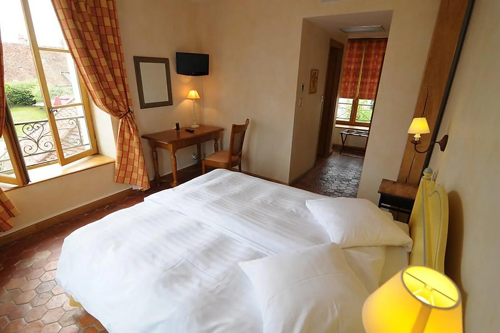 Lieux événementiels, HOSTELLERIE DE LA TOUR D'AUXOIS