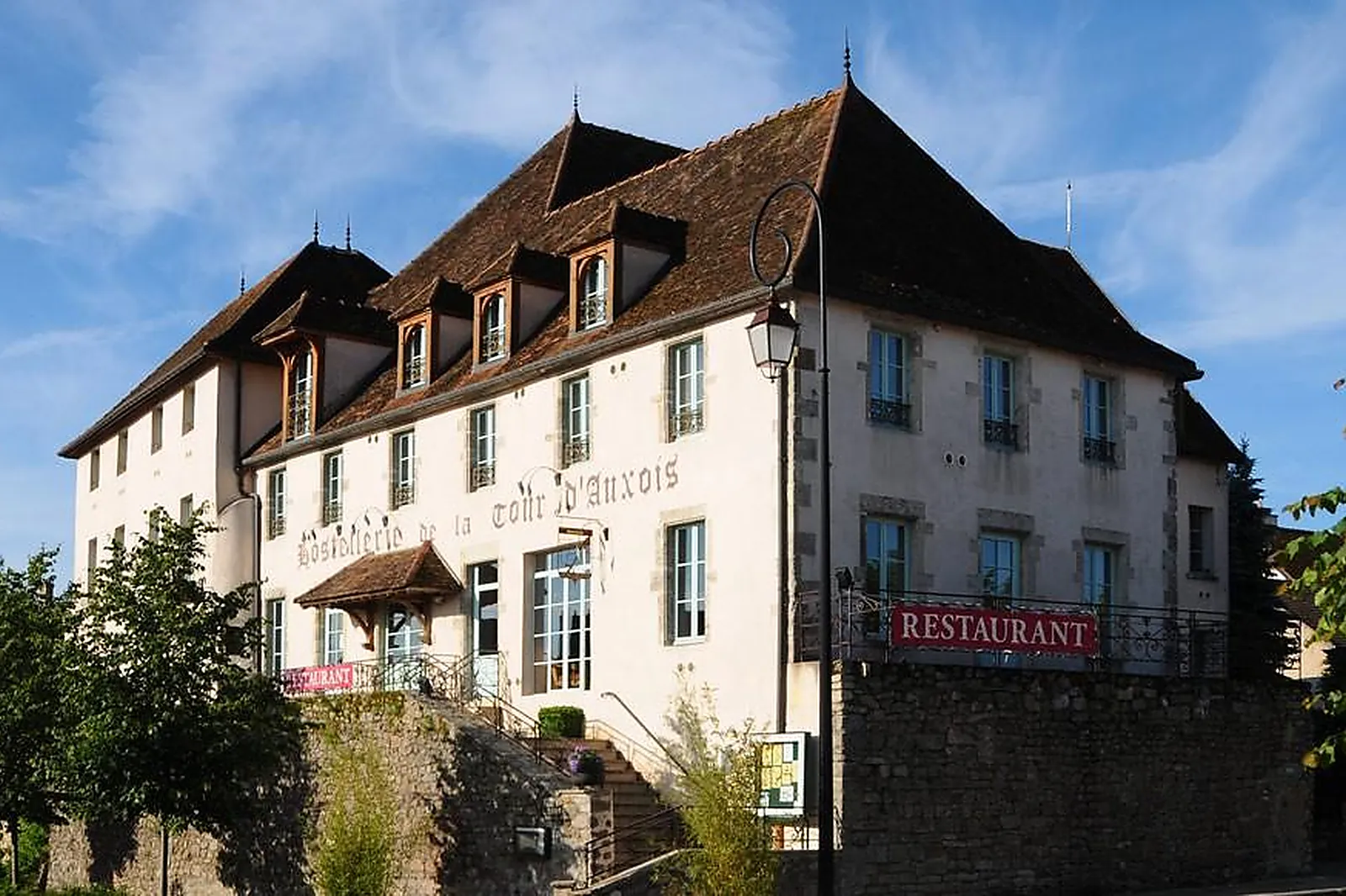 Lieux événementiels, HOSTELLERIE DE LA TOUR D'AUXOIS
