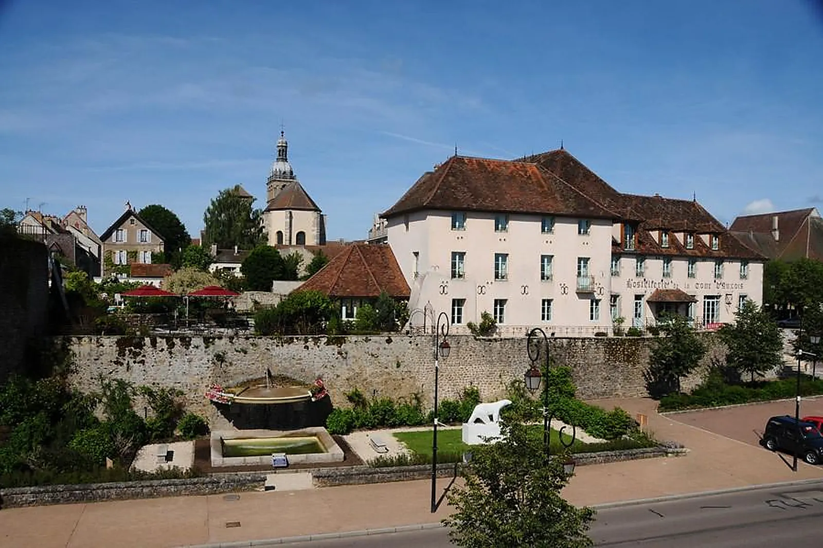 Lieux événementiels, HOSTELLERIE DE LA TOUR D'AUXOIS