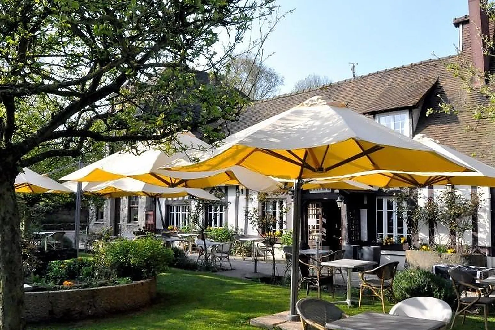 Lieux événementiels, HOSTELLERIE DE LA VIEILLE FERME