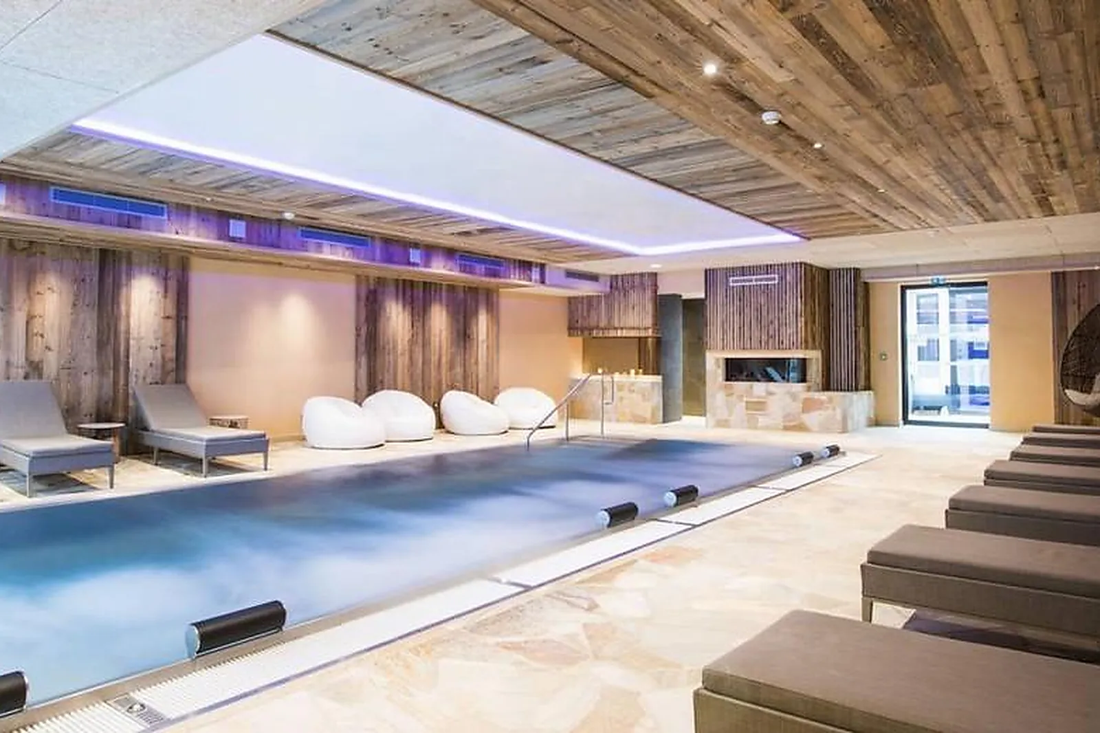 Lieux événementiels, HOSTELLERIE DES CHÂTEAUX  SPA