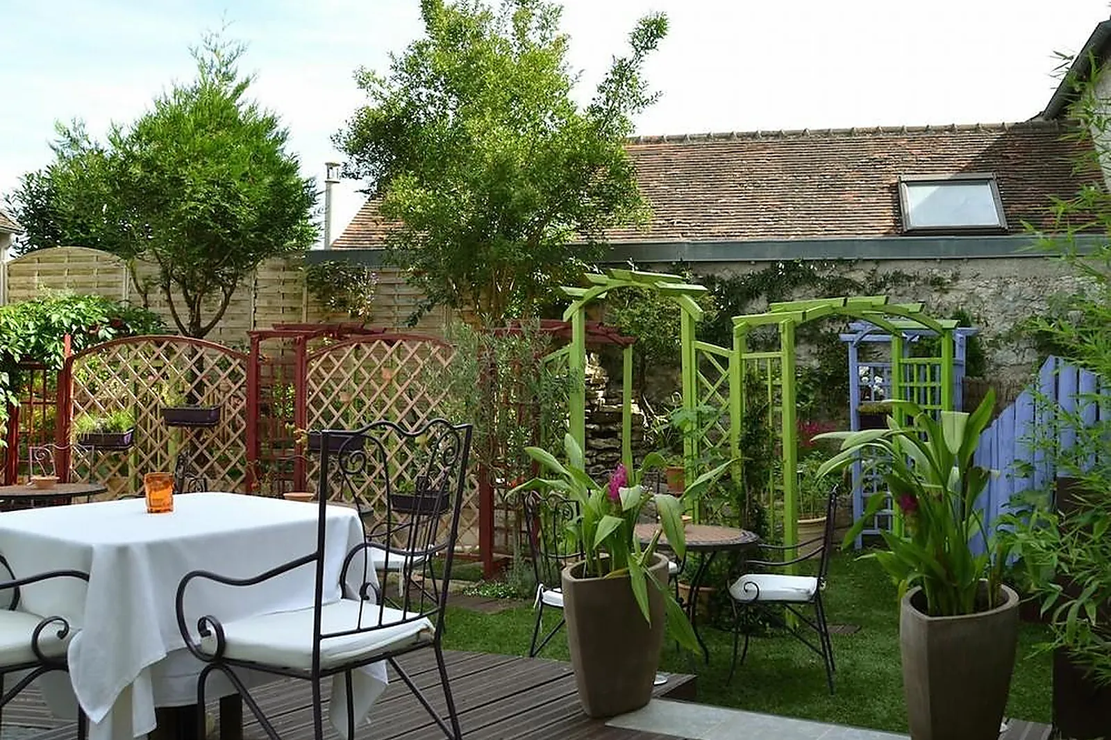 Lieux événementiels, HOSTELLERIE DU CHEVAL NOIR