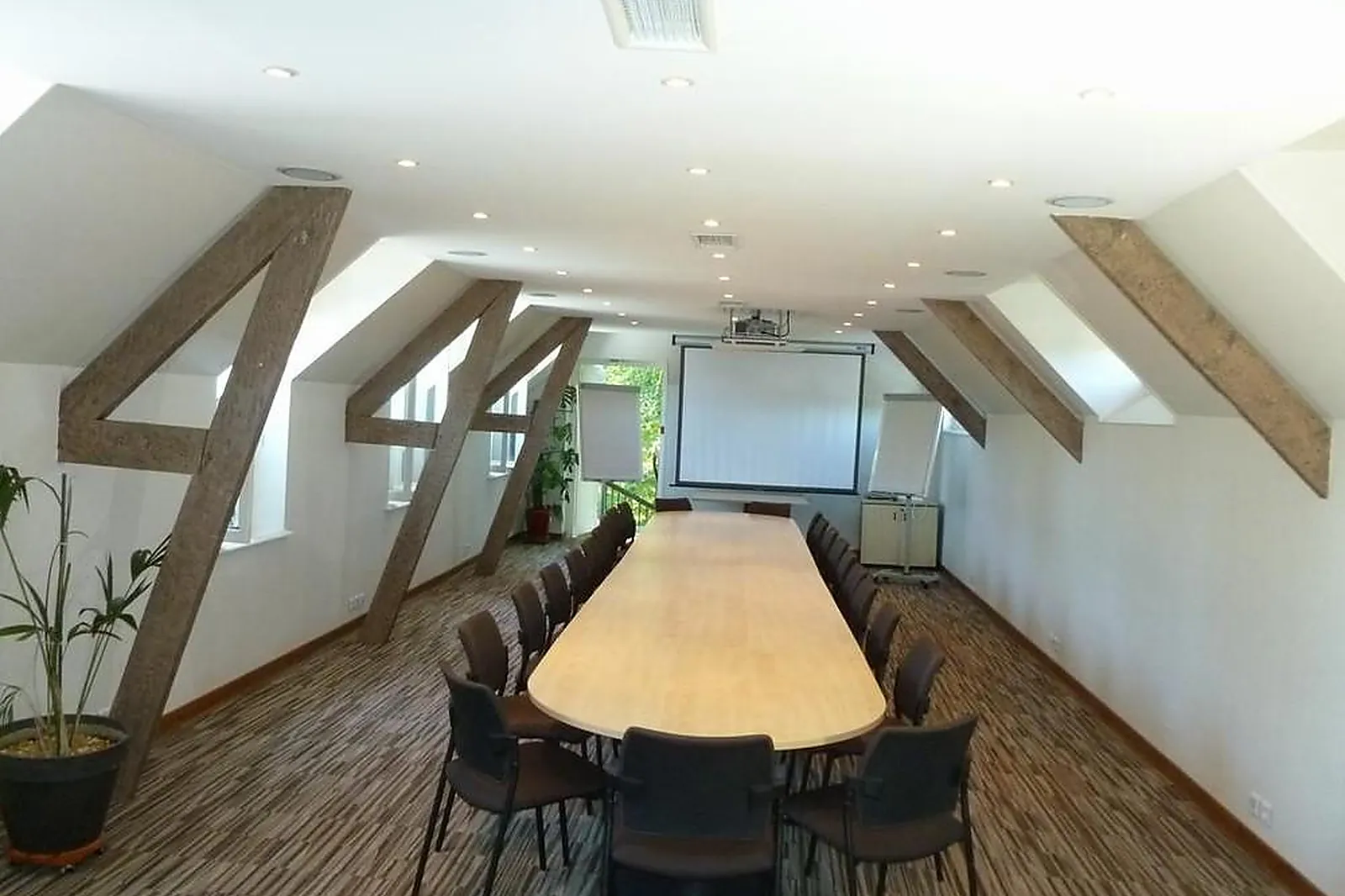 Lieux événementiels, HOSTELLERIE DU ROYAL-LIEU