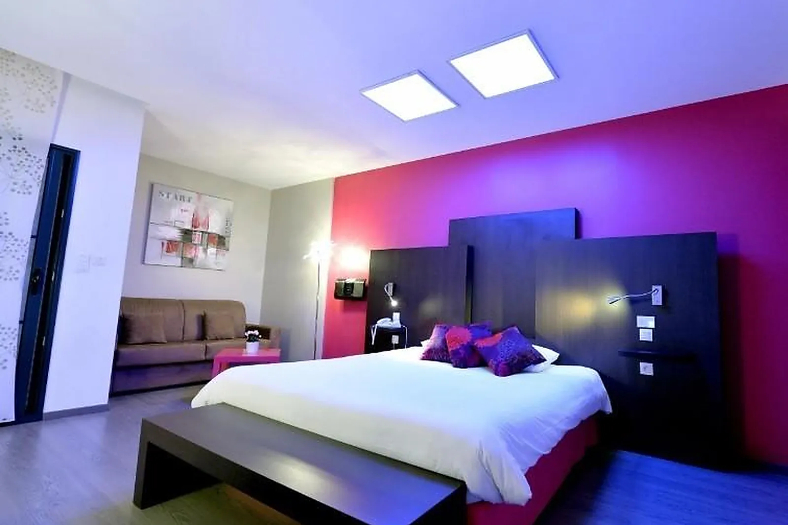 Lieux événementiels, HÔTEL.COM BÉDÉE