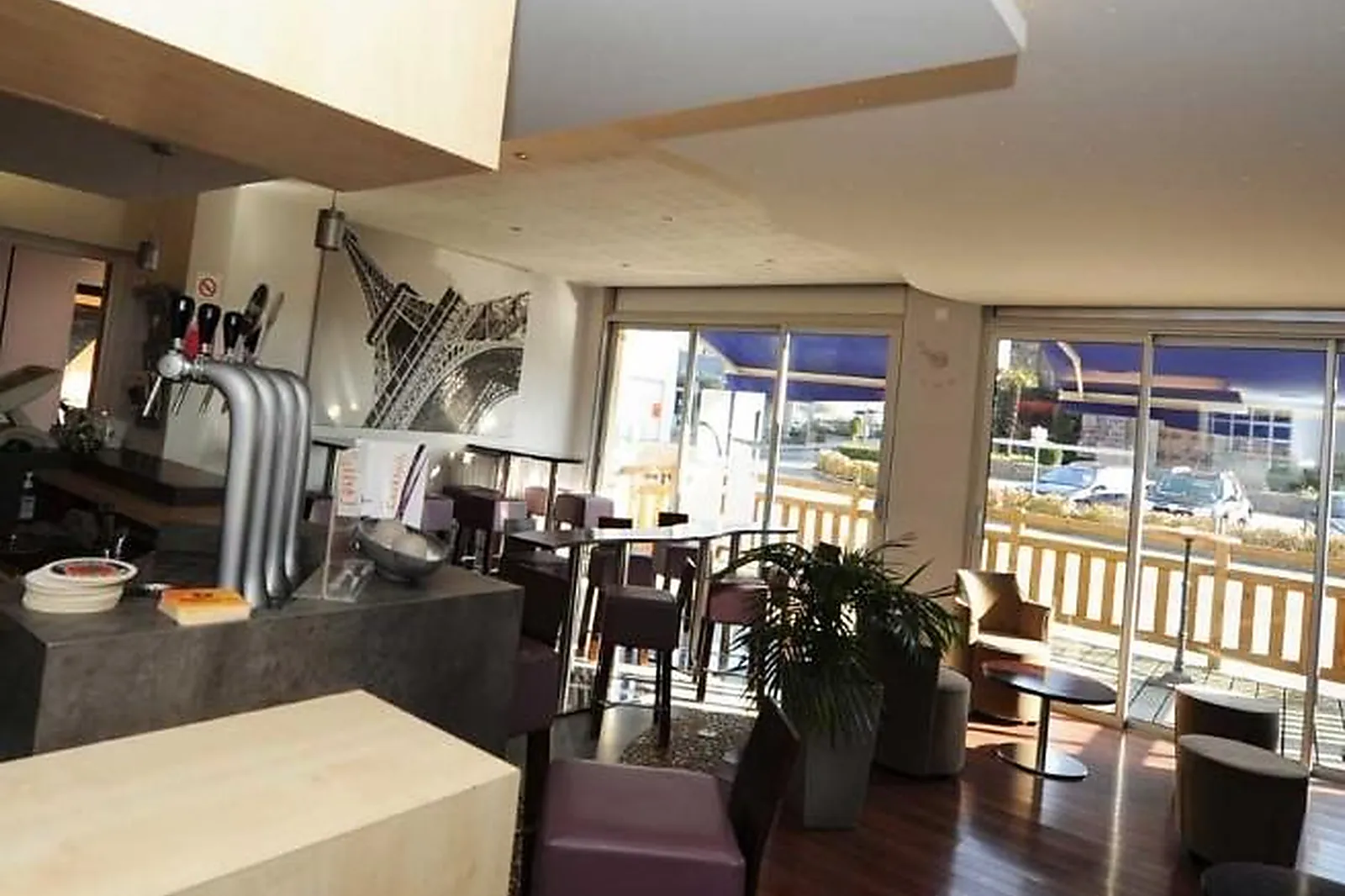 Lieux événementiels, HÔTEL.COM BÉDÉE