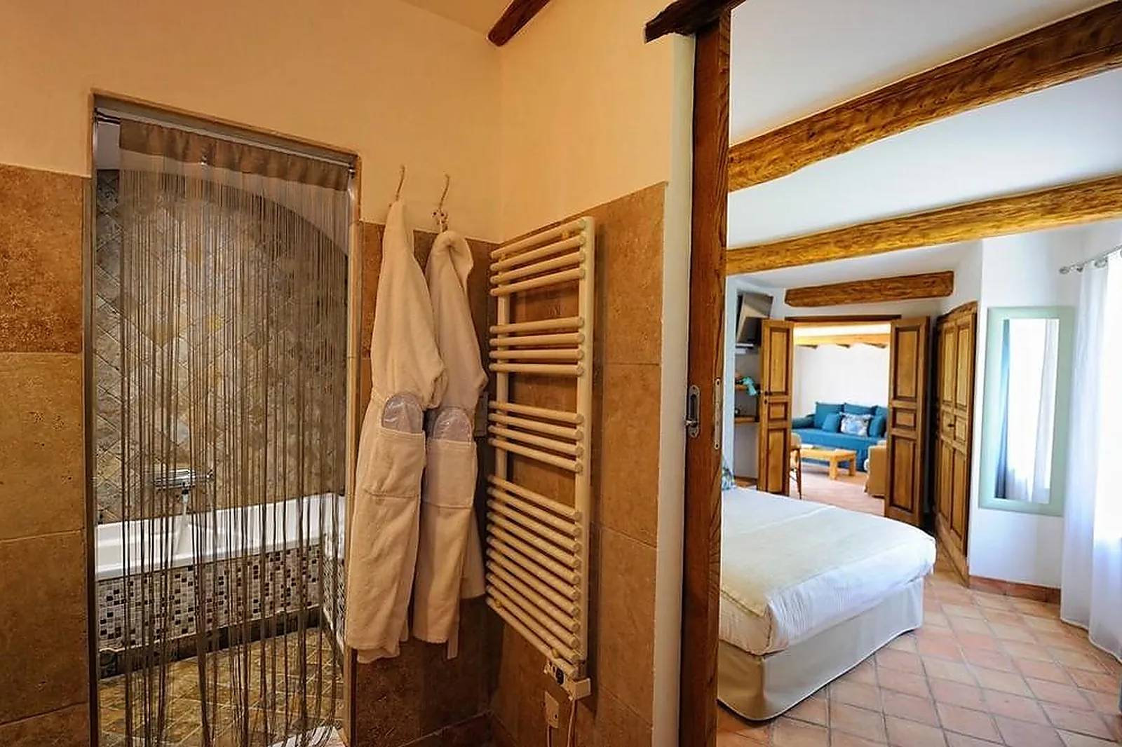 Lieux événementiels, HÔTEL A CHEDA