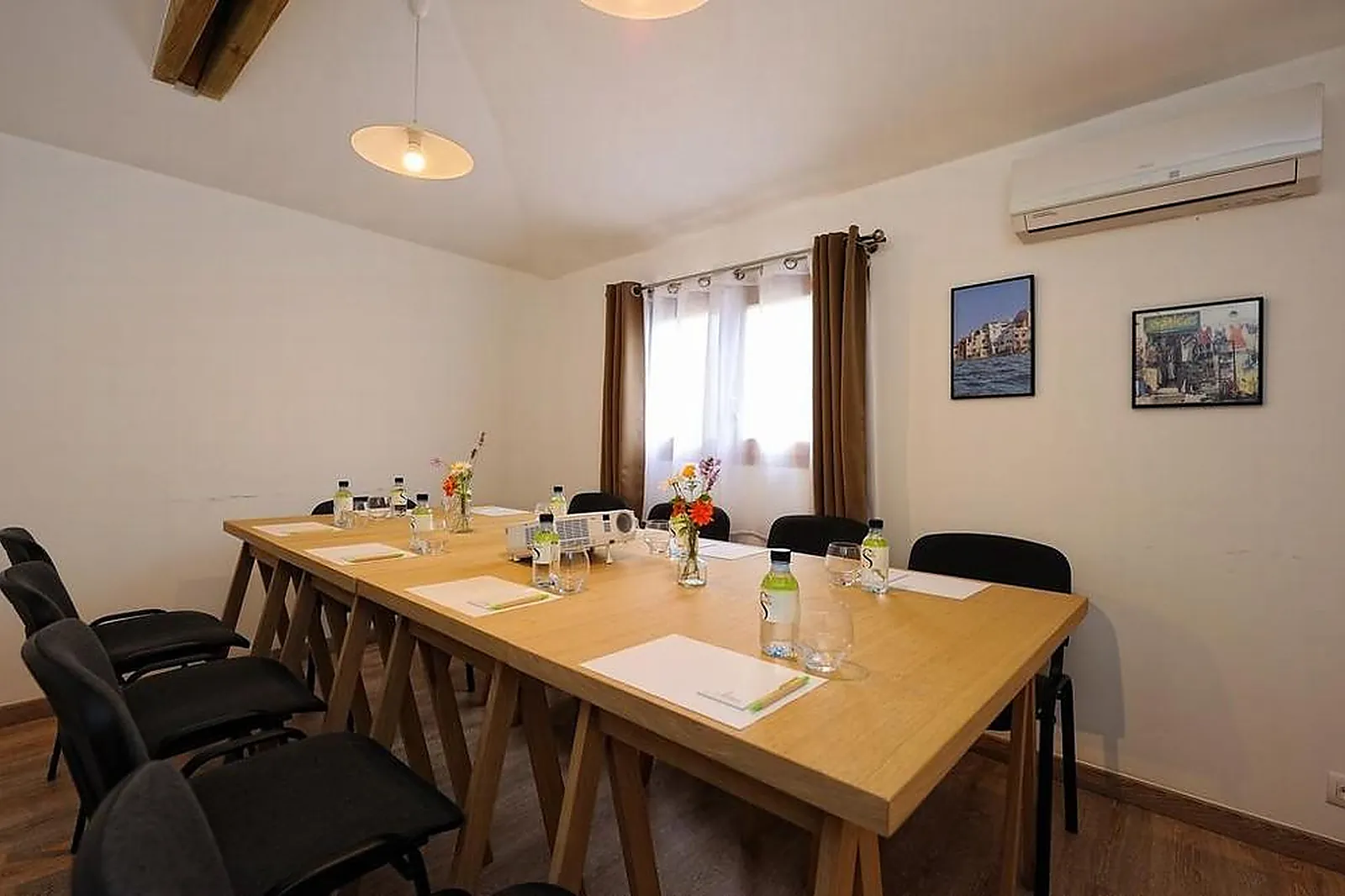 Lieux événementiels, HÔTEL A CHEDA