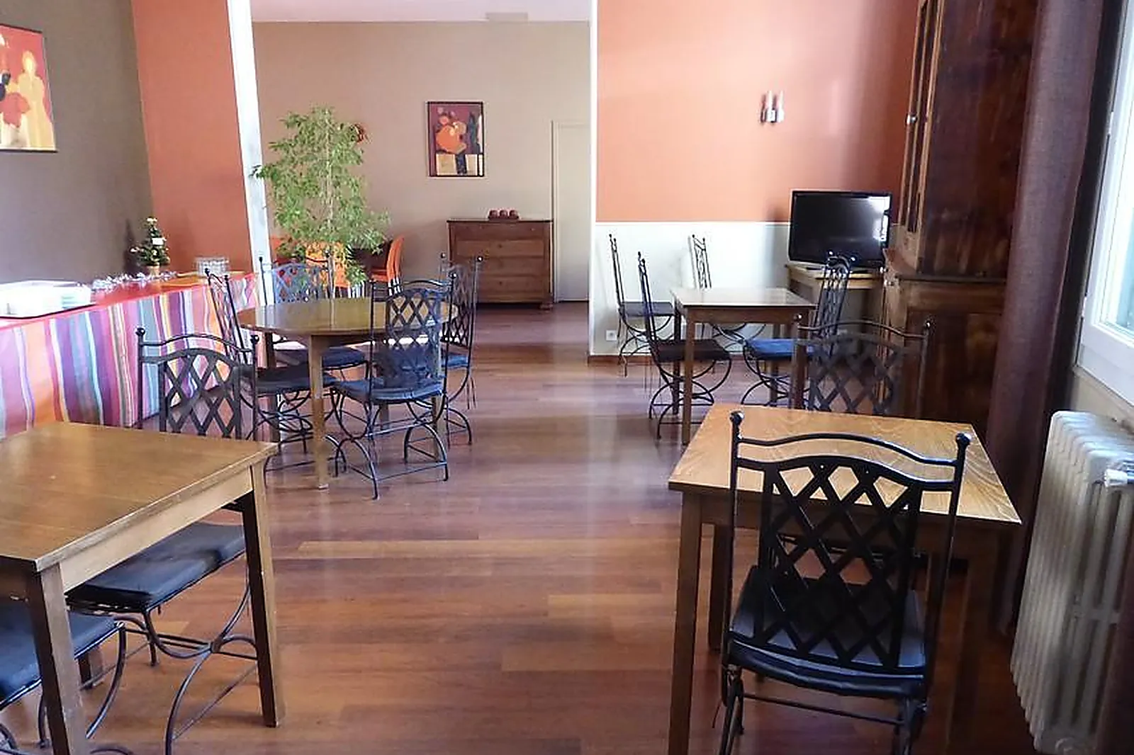 Lieux événementiels, HÔTEL ABALONE