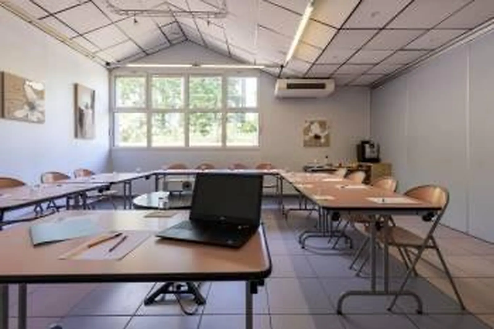 Lieux événementiels, HÔTEL ABOR